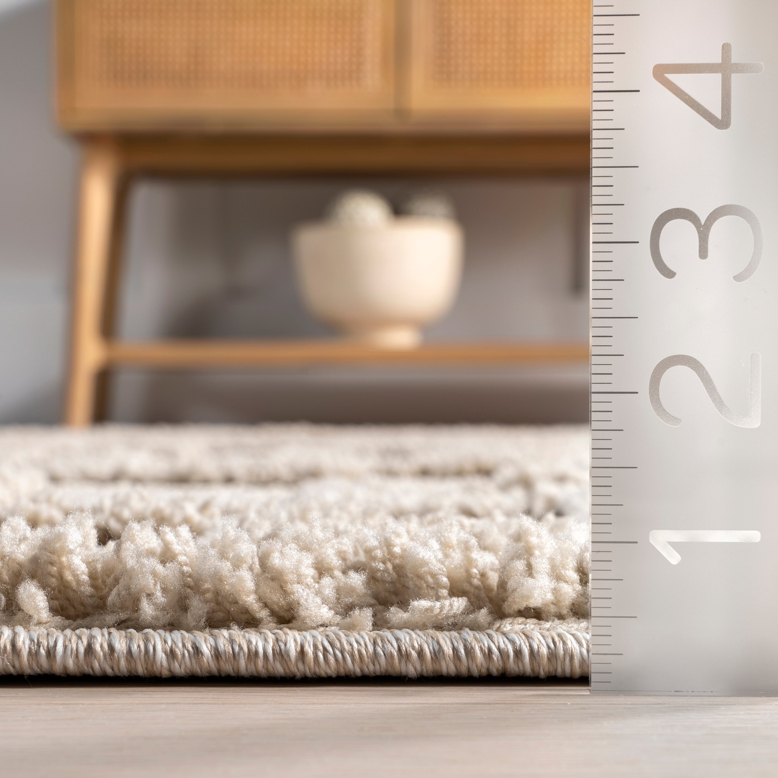 Polina Geometric High-Low Tasseled Area Rug - Image 3