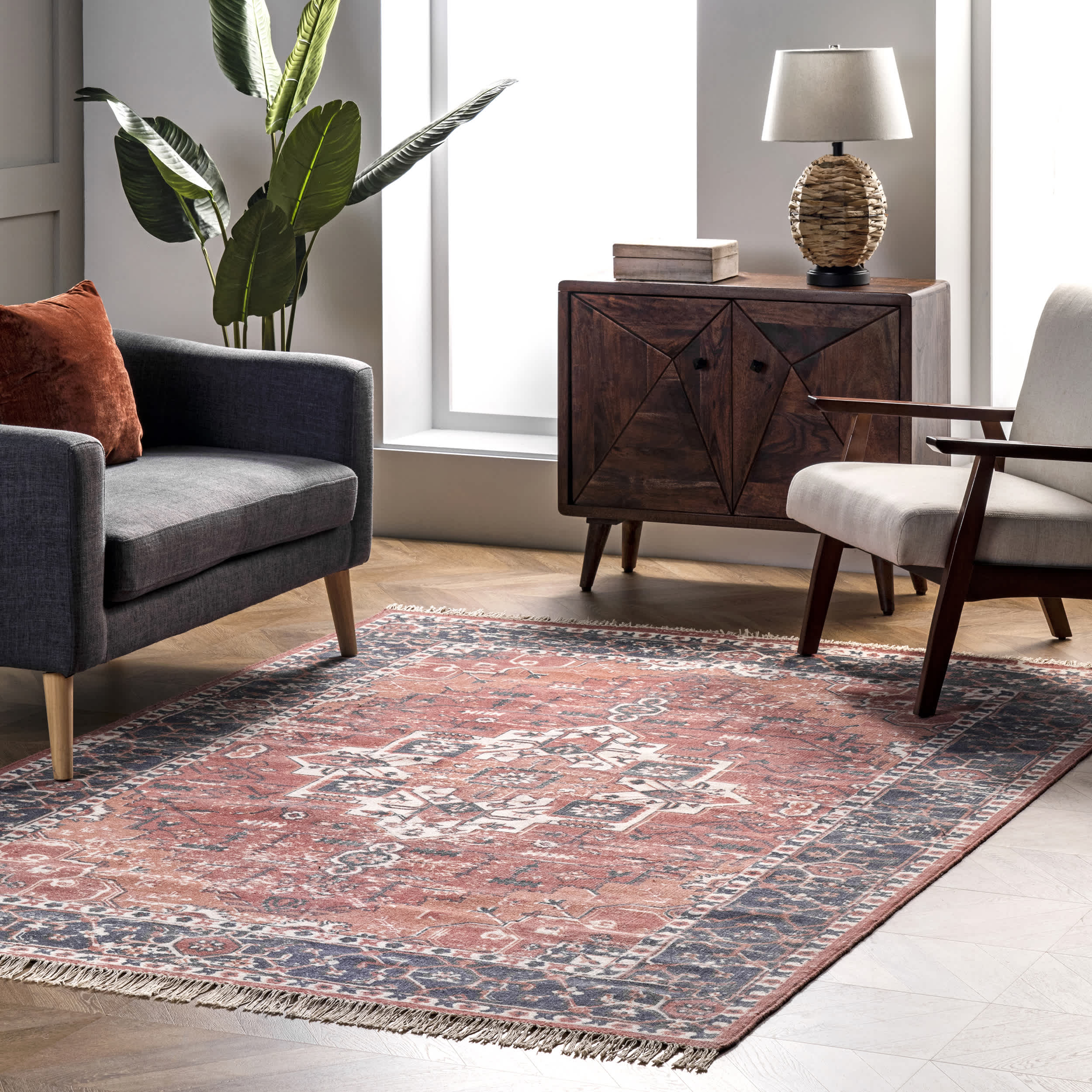 Miya Traditional Medallion Fringe Area Rug - Image 2