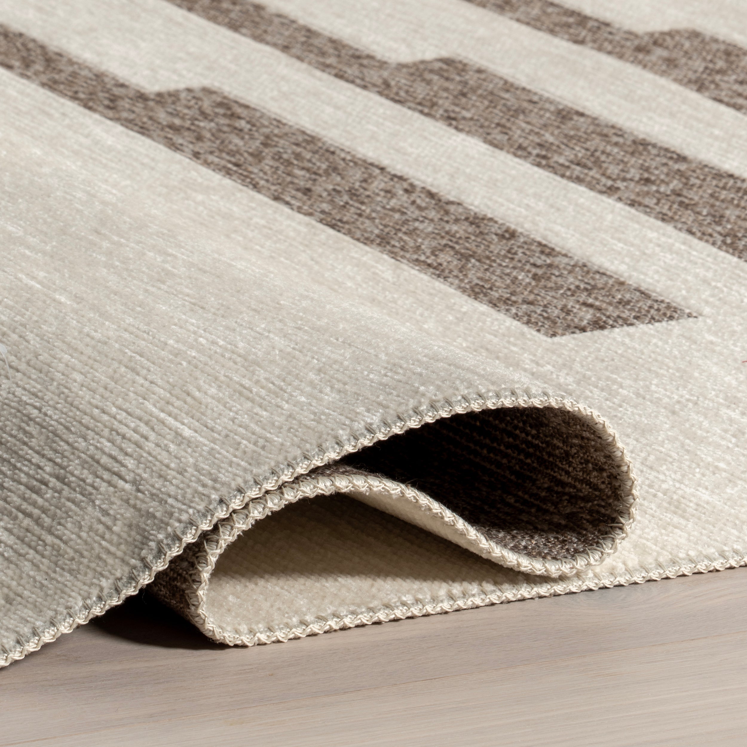 Sofya Abstract Striped Reversible Machine Washable Area Rug - Image 4