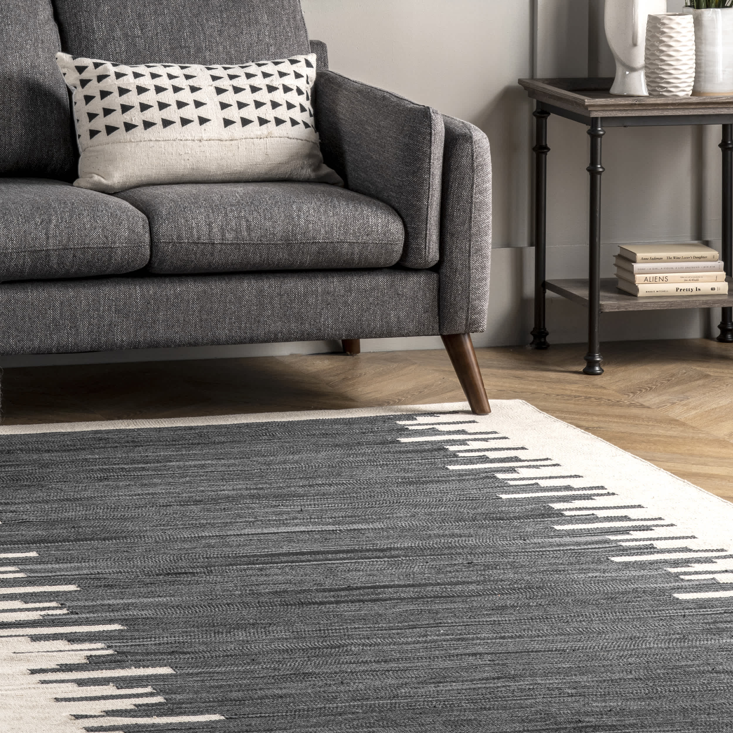 Irina Hand Loomed Contemporary Cotton Area Rug - Image 9