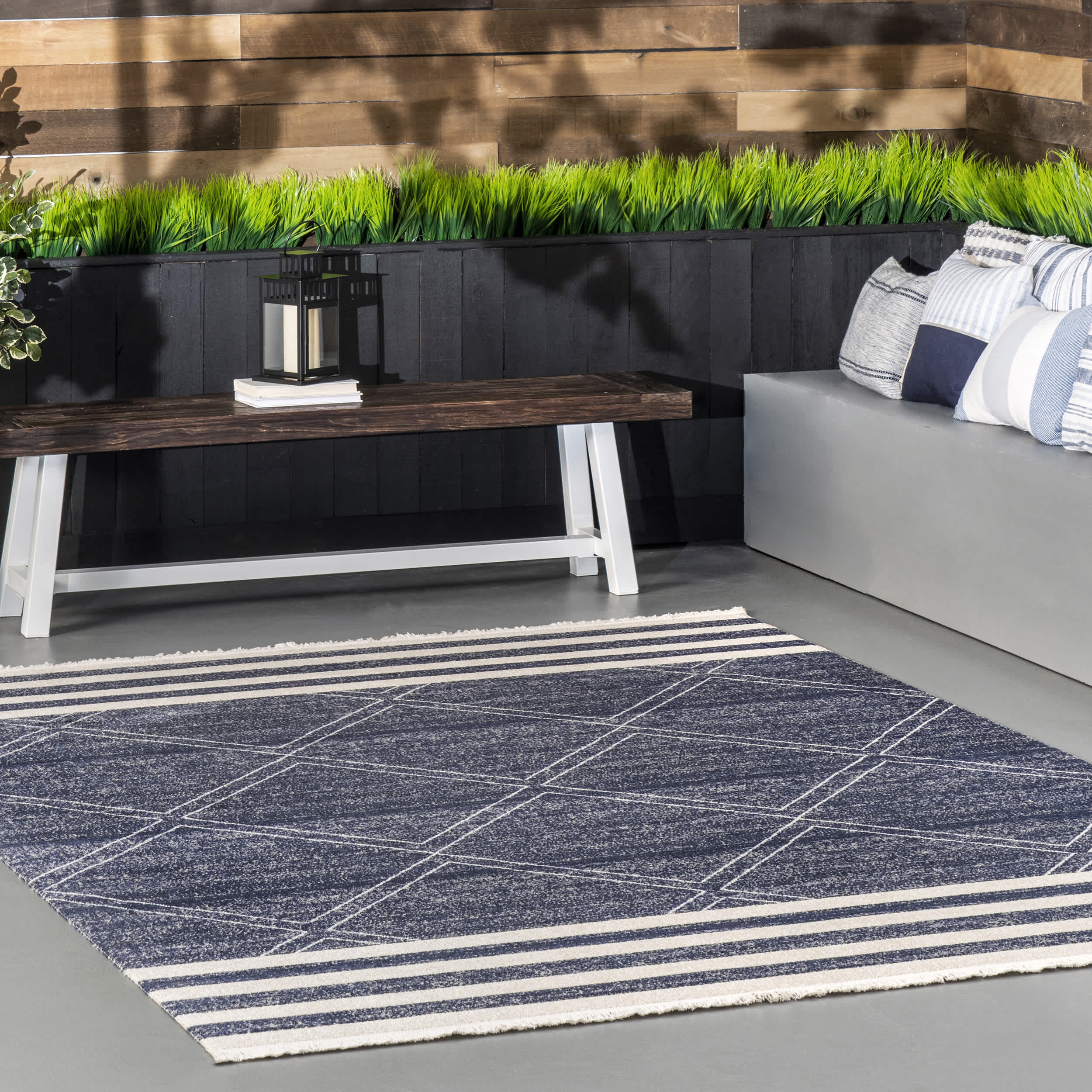 Roberge Coastal Indoor/Outdoor Area Rug - Image 2