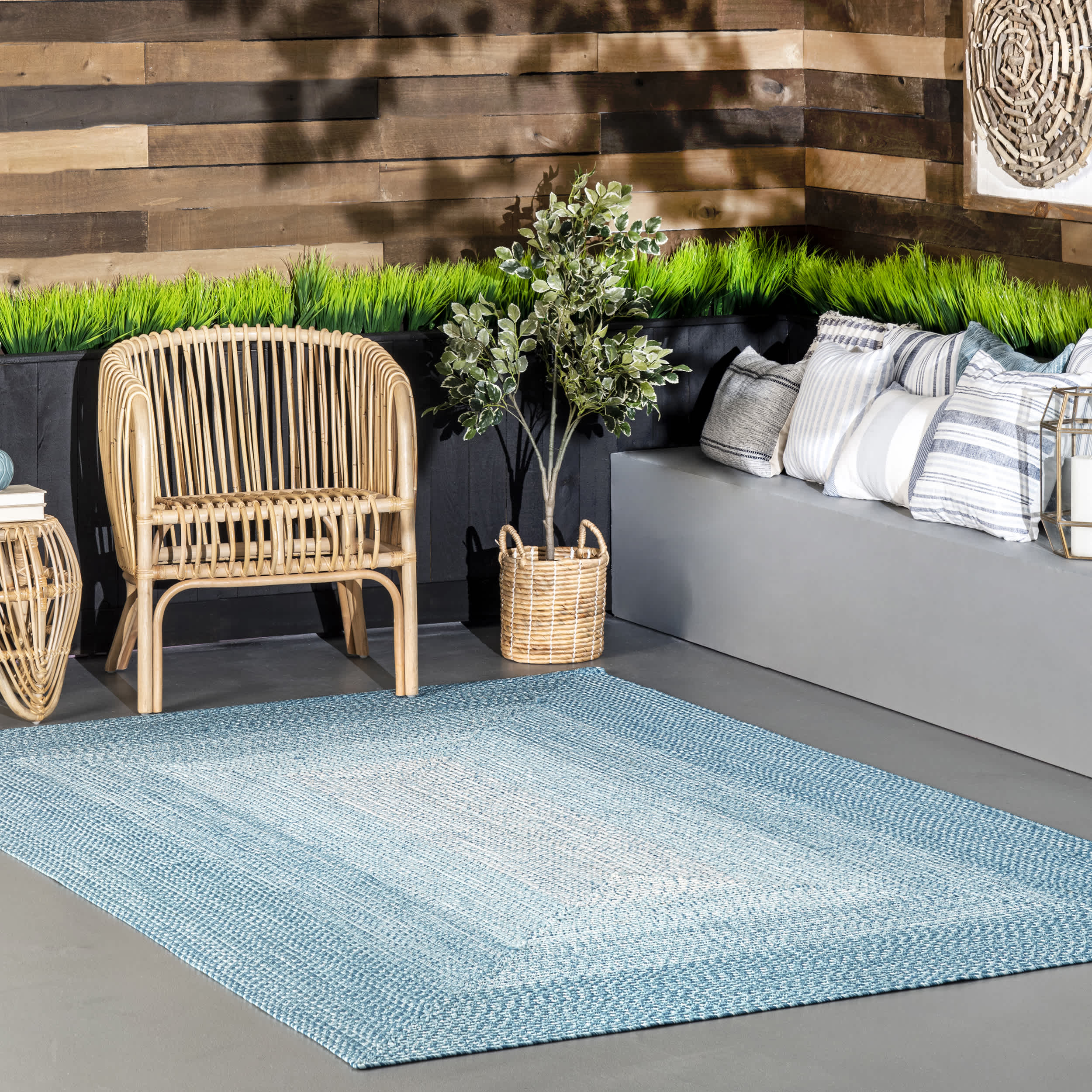 Jayda Braided Ombre Indoor/Outdoor Area Rug - Image 2