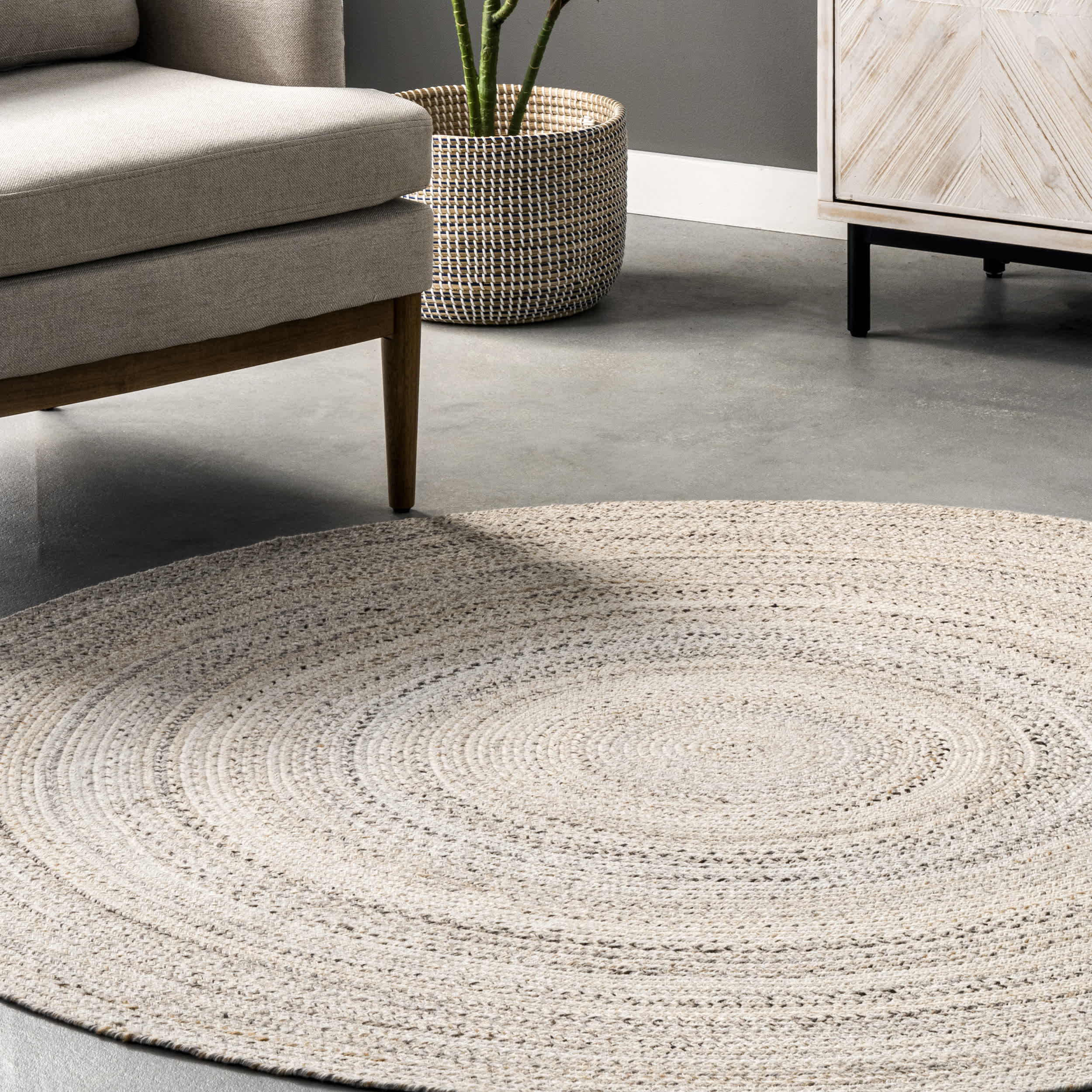 Kyla Handmade Braided Farmhouse Round Area Rug - Image 9