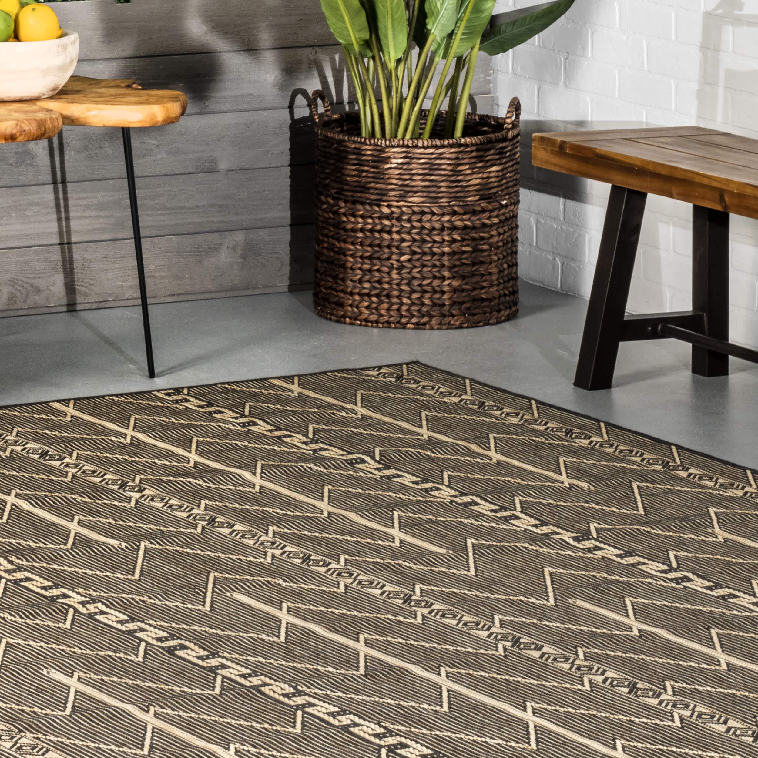 Ivonne Chevron Tribal Indoor/Outdoor Area Rug - Image 9
