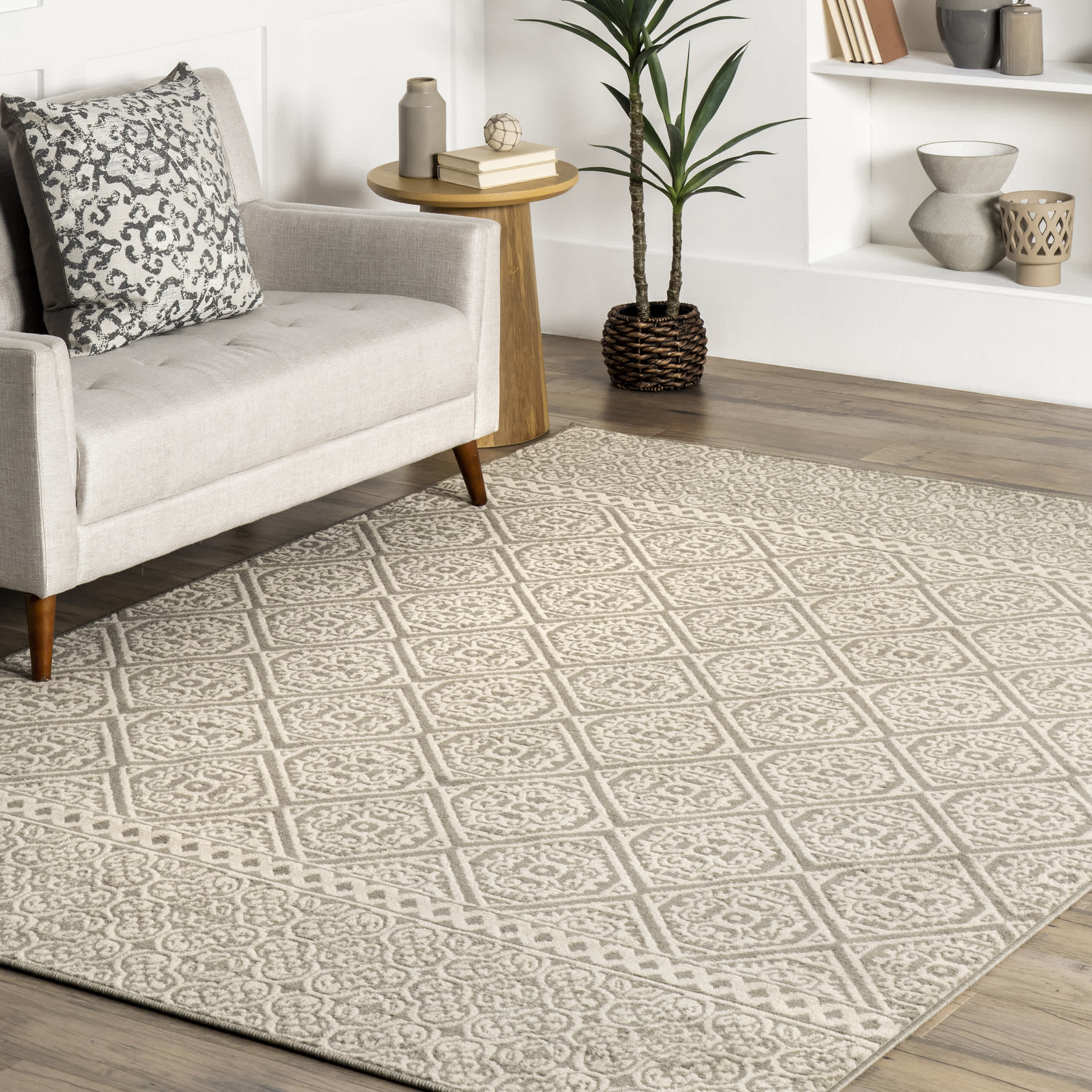 Transitional Floral Jeanette - Image 9