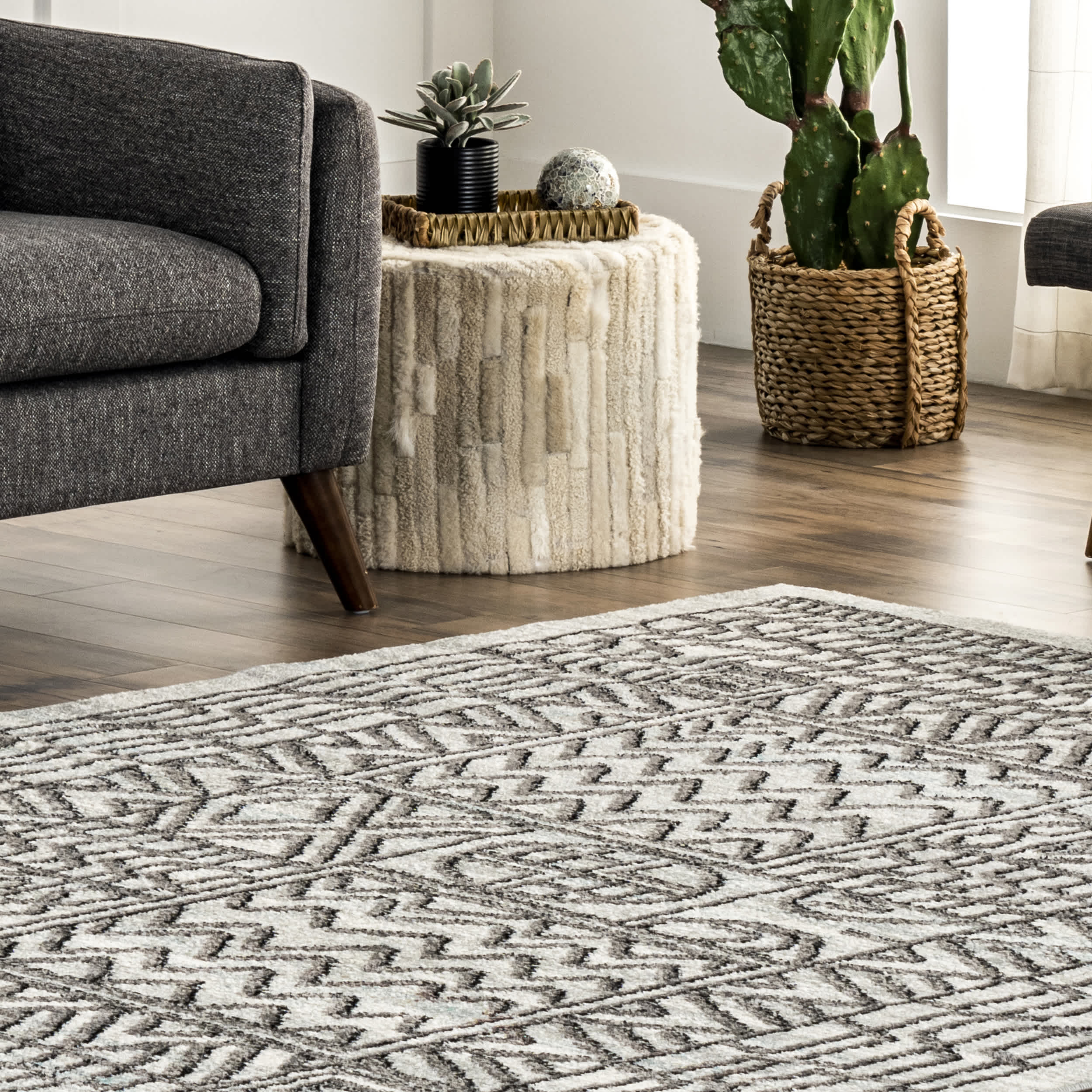 Joannie Contemporary Abstract Patterned Area Rug - Image 9
