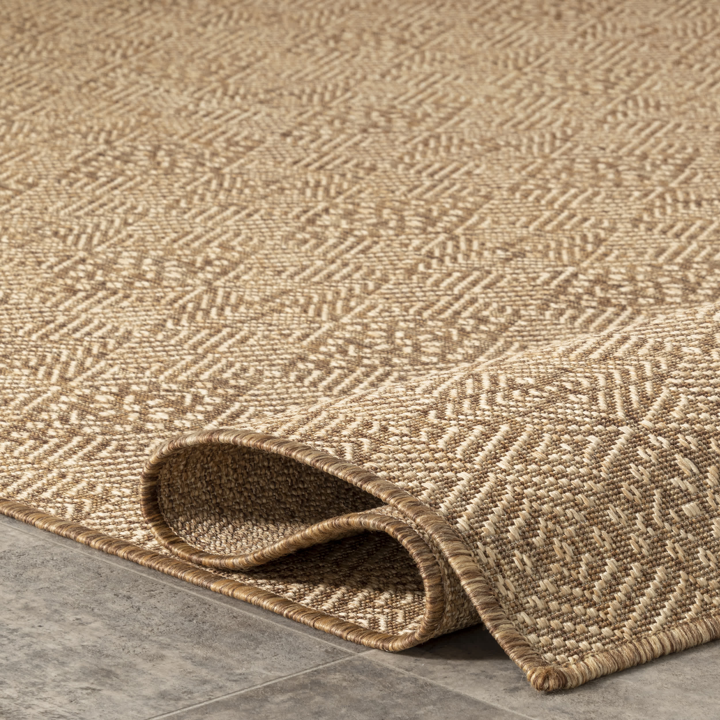 Chandler Elegant Indoor/Outdoor Area Rug - Image 4