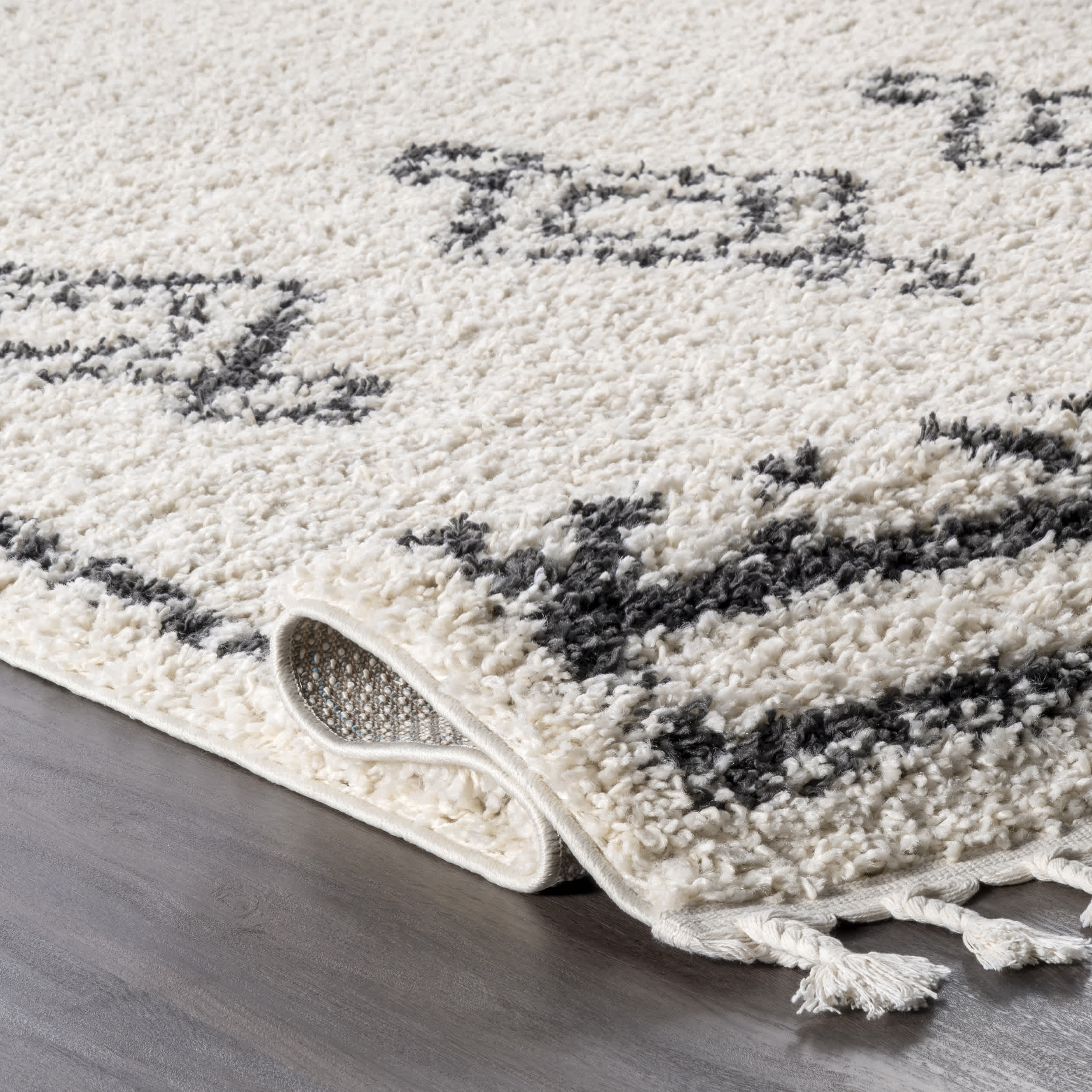 Mackie Moroccan Diamond Tassel Area Rug - Image 4