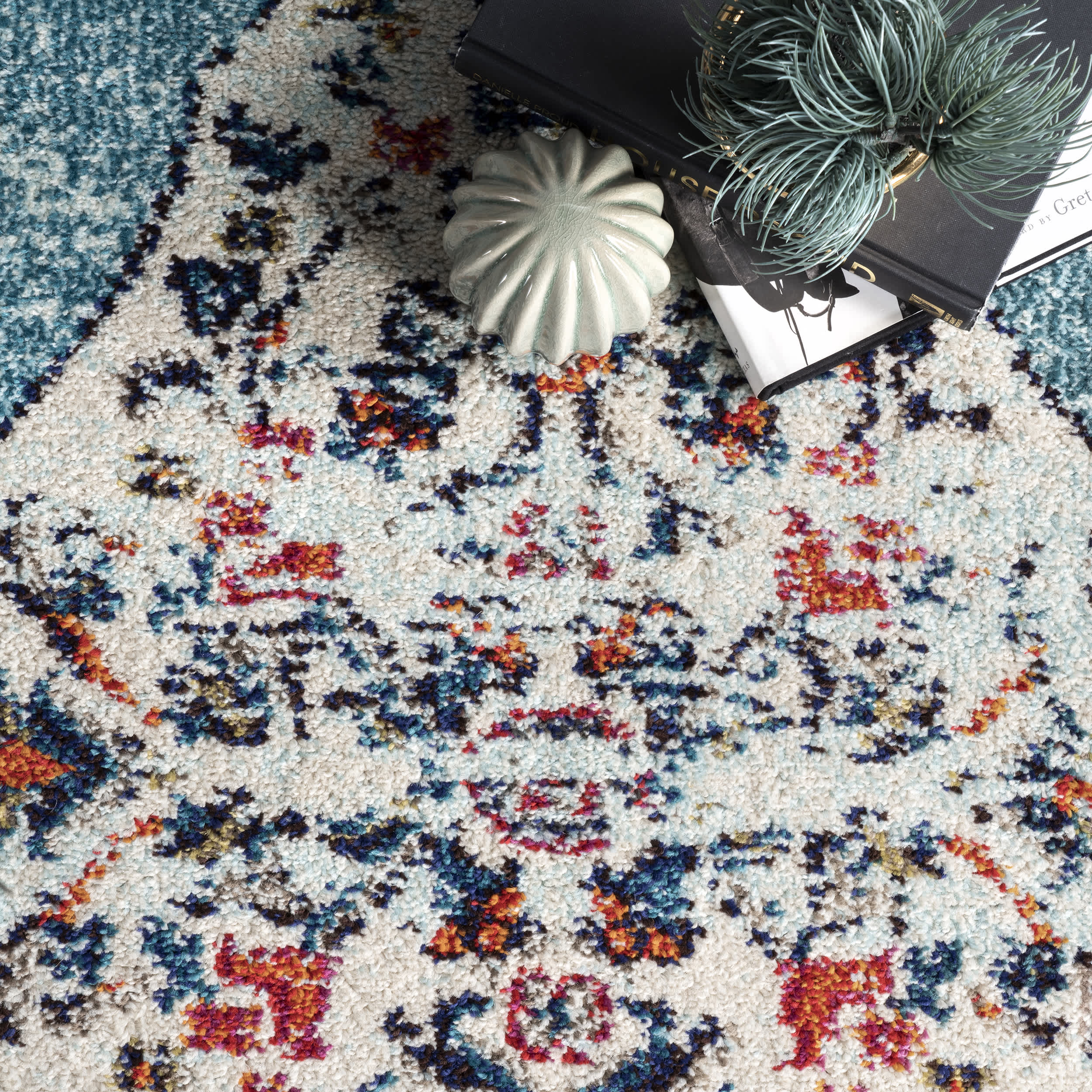 Vintage Medallion Veronica Area Rug - Image 6