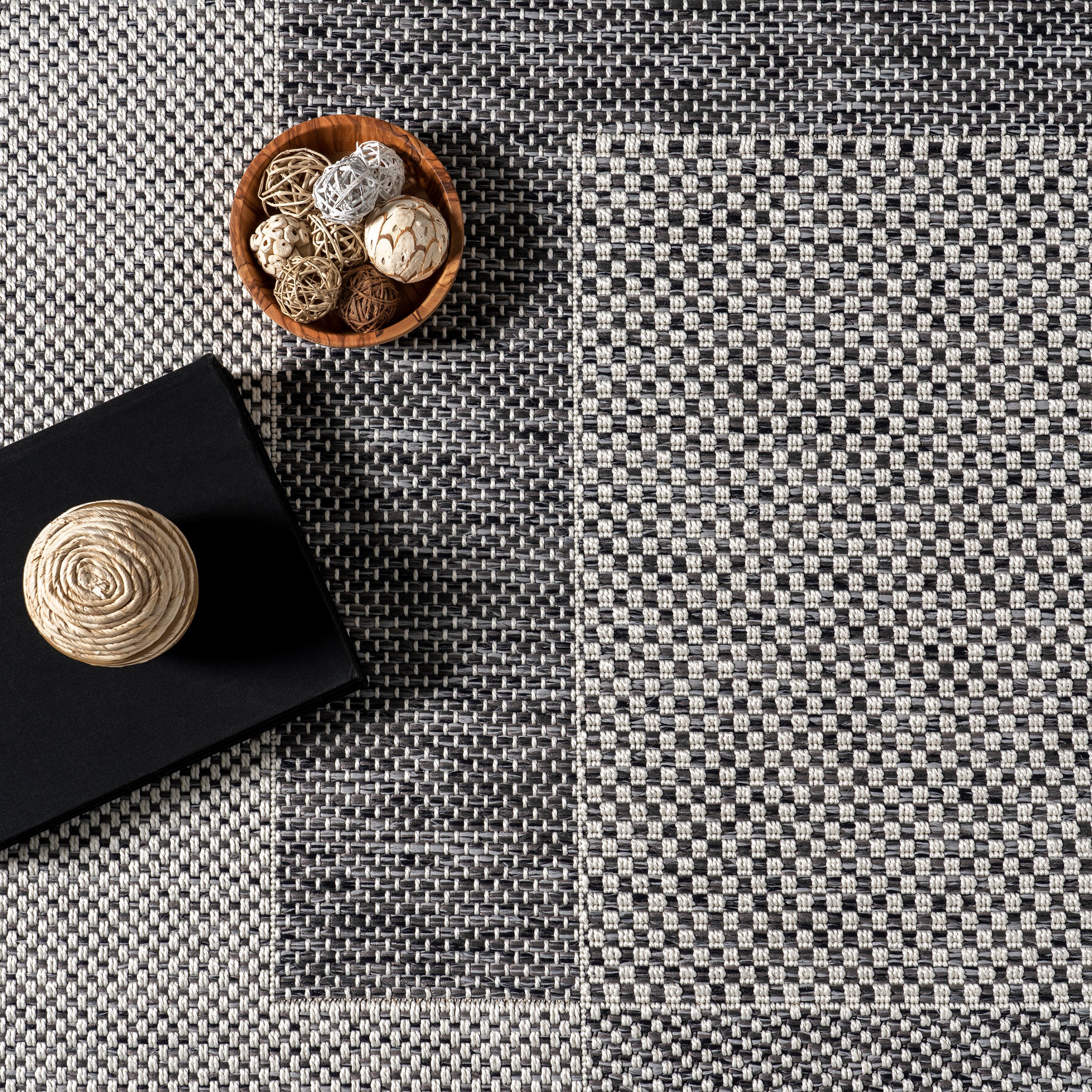 Ellowyn Geometric Indoor/Outdoor Area Rug - Image 6