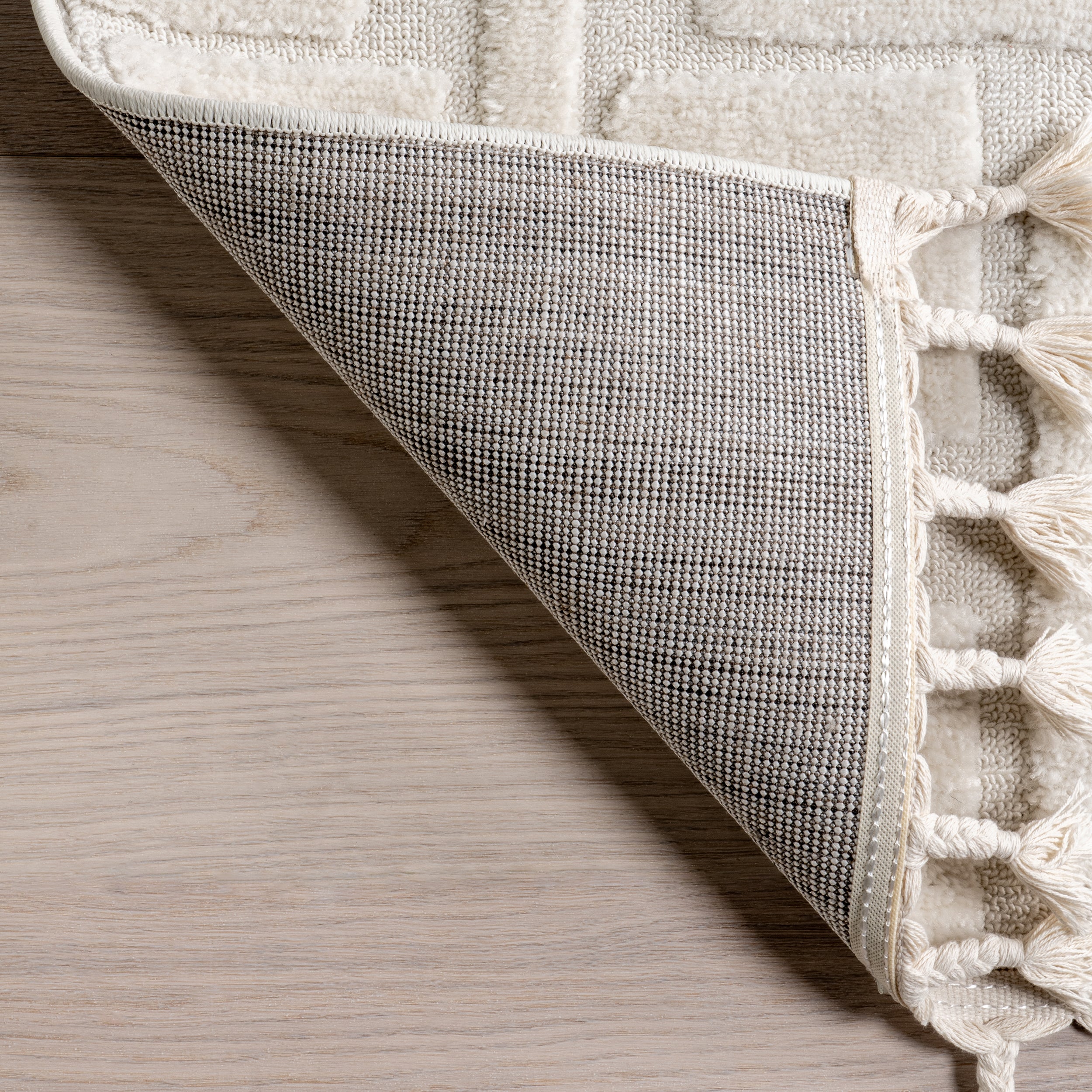 Alafia High-Low Geometric Tasseled Area Rug - Image 7