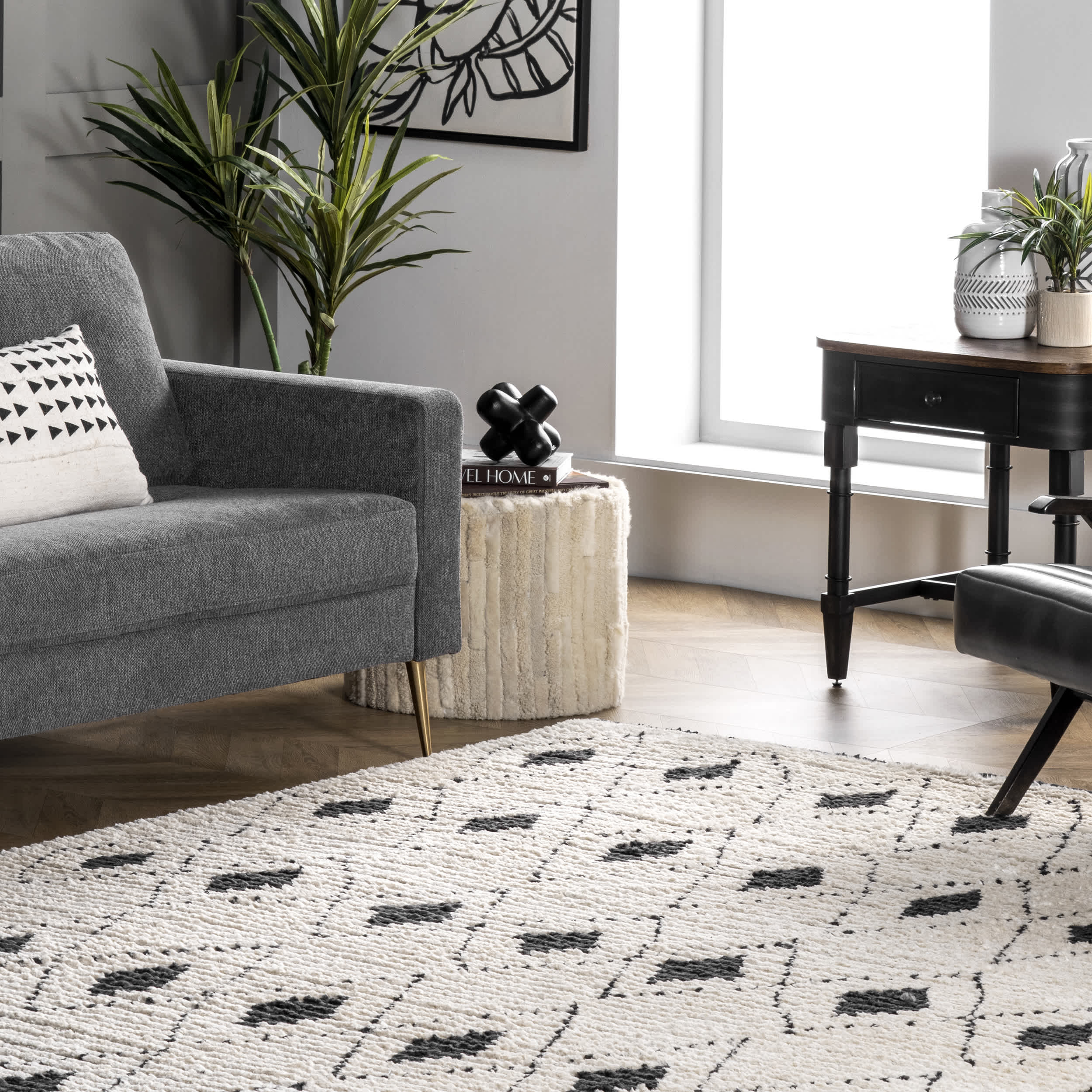 Joanna Diamond Trellis Soft Shag Fringe Area Rug - Image 9