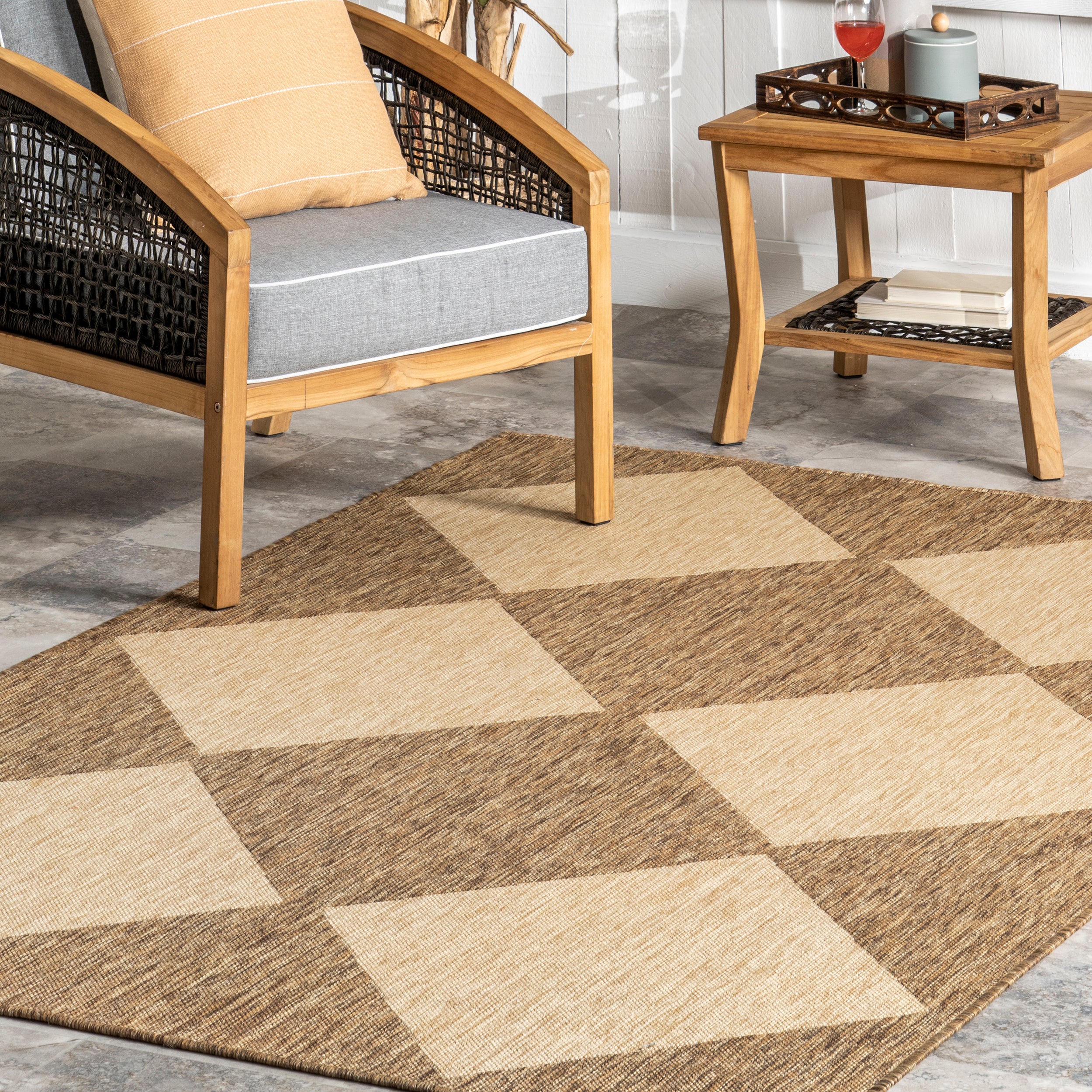 Loretta Transitional Diamond Indoor/Outdoor Area Rug - Image 9