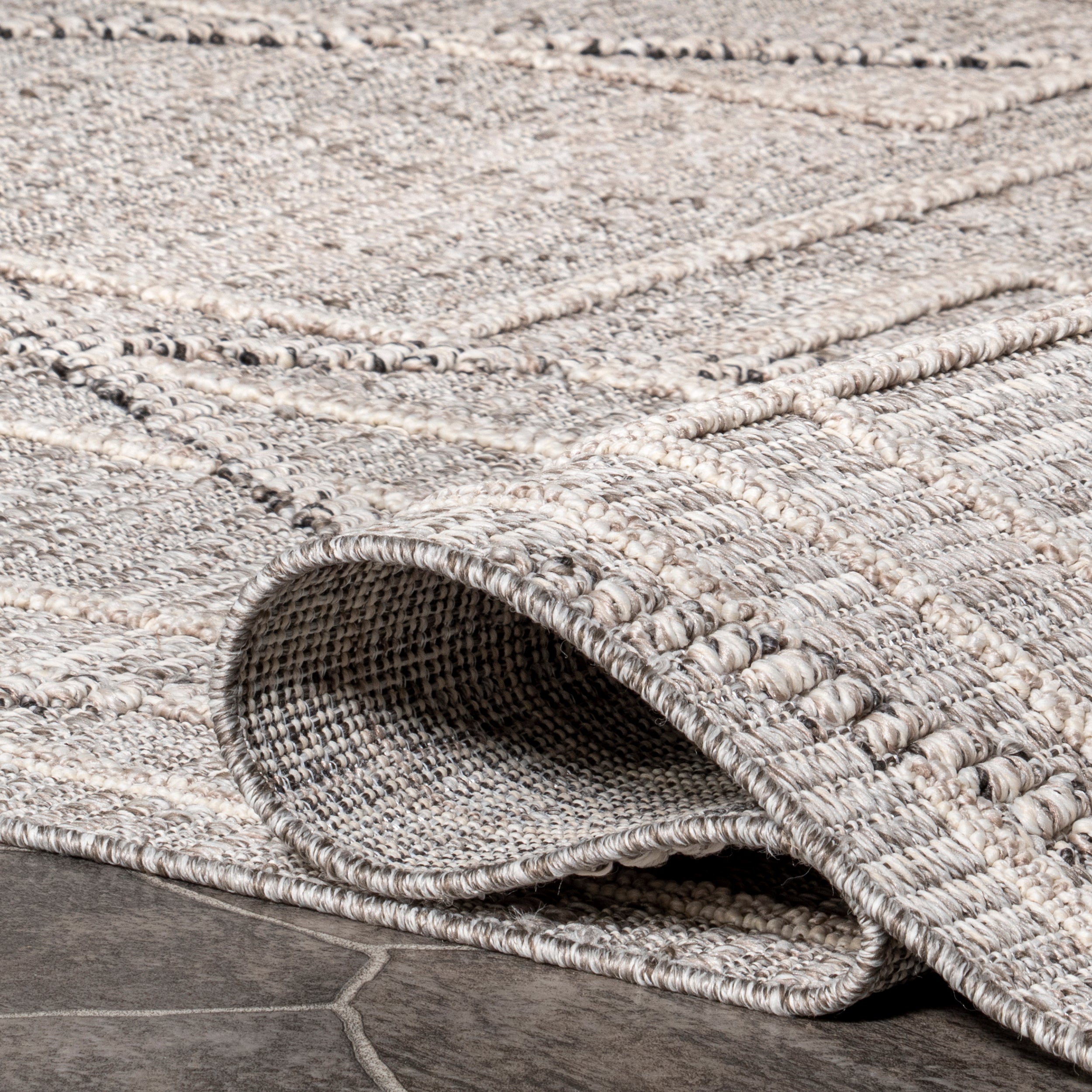 Crissy Contemporary High-Low Indoor/Outdoor Area Rug - Image 4