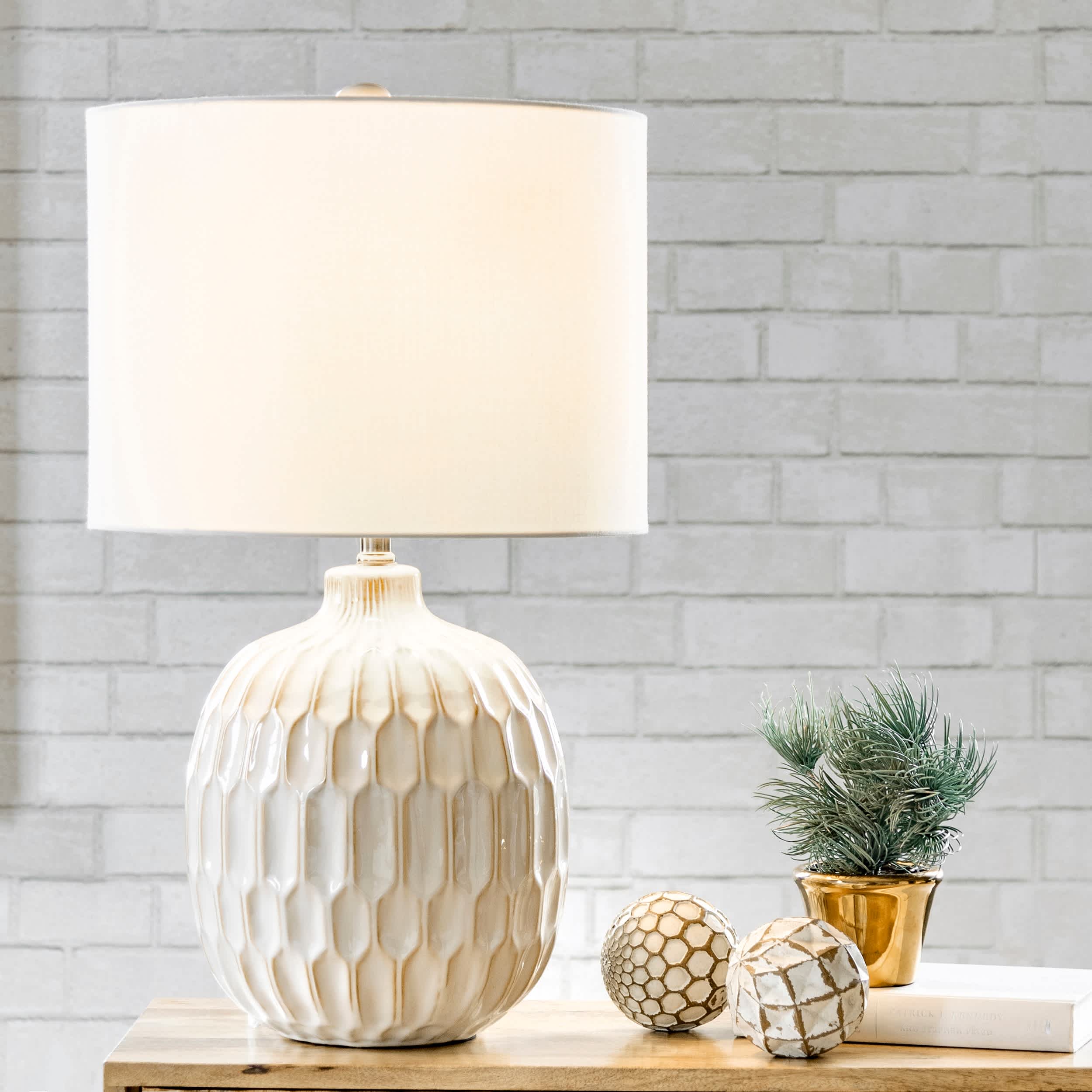 Venice 25 Ceramic Table Lamp - Image 2