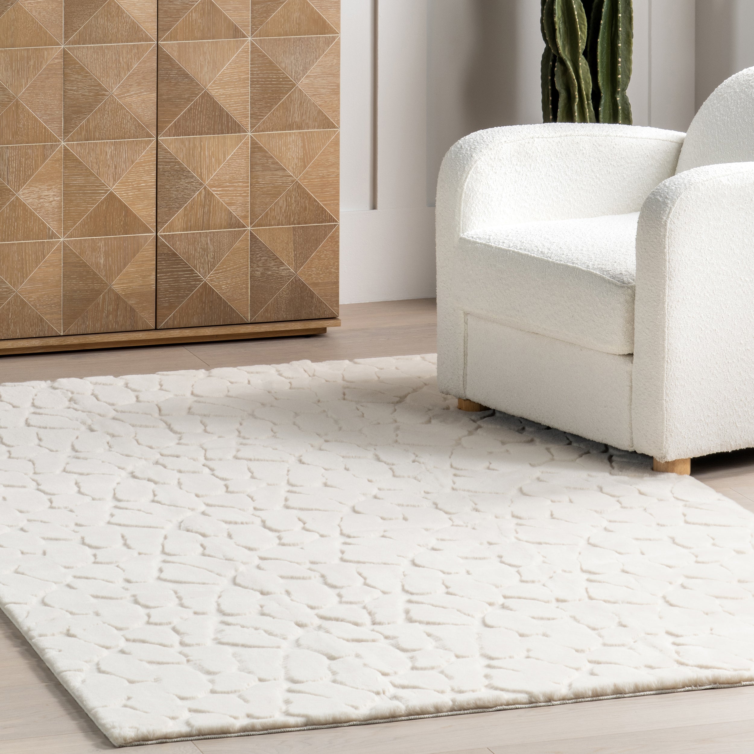 Leni Plush Cloud Geometric Machine Washable Ara Rug - Image 9