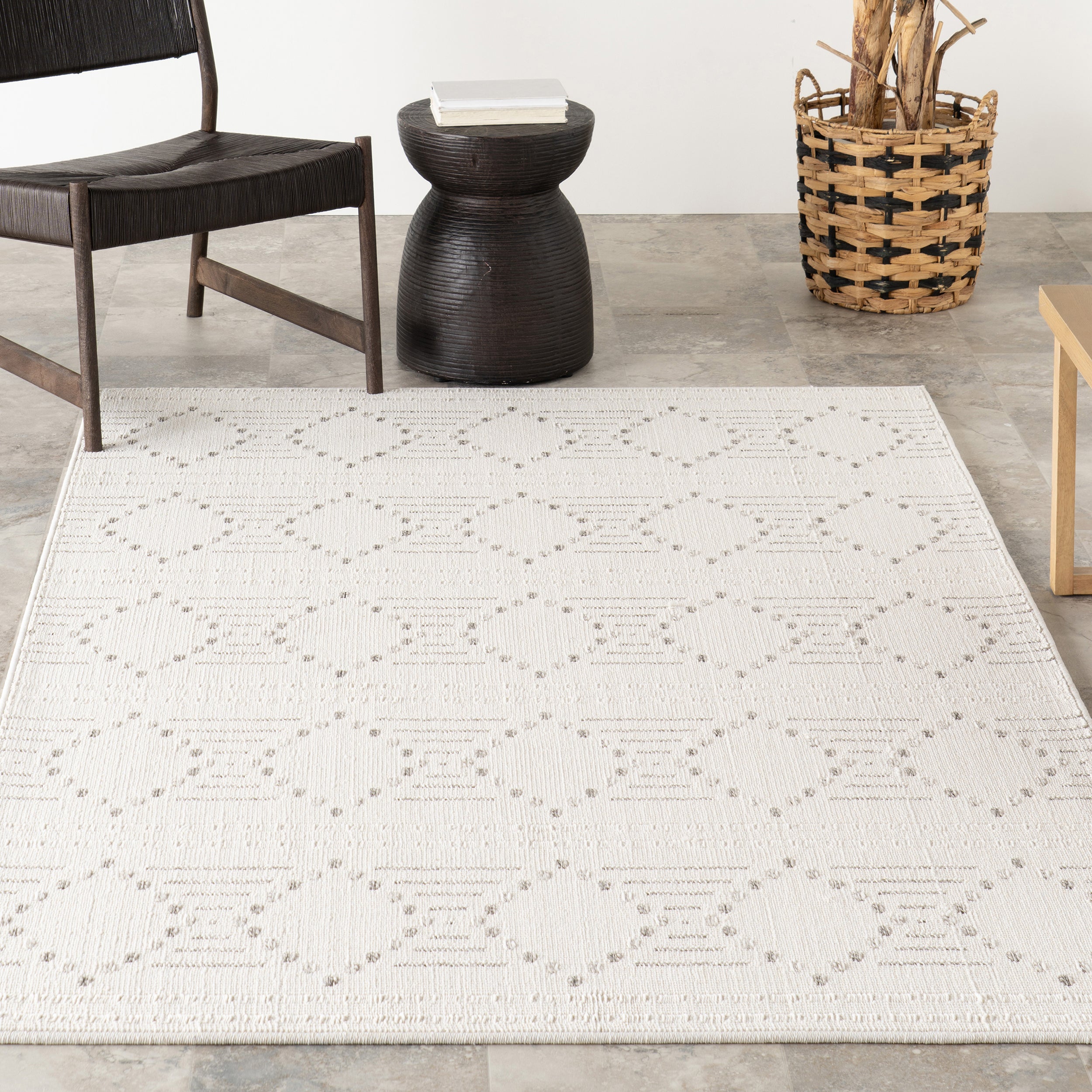 Jaxine Geometric Indoor/Outdoor Area Rug - Image 9