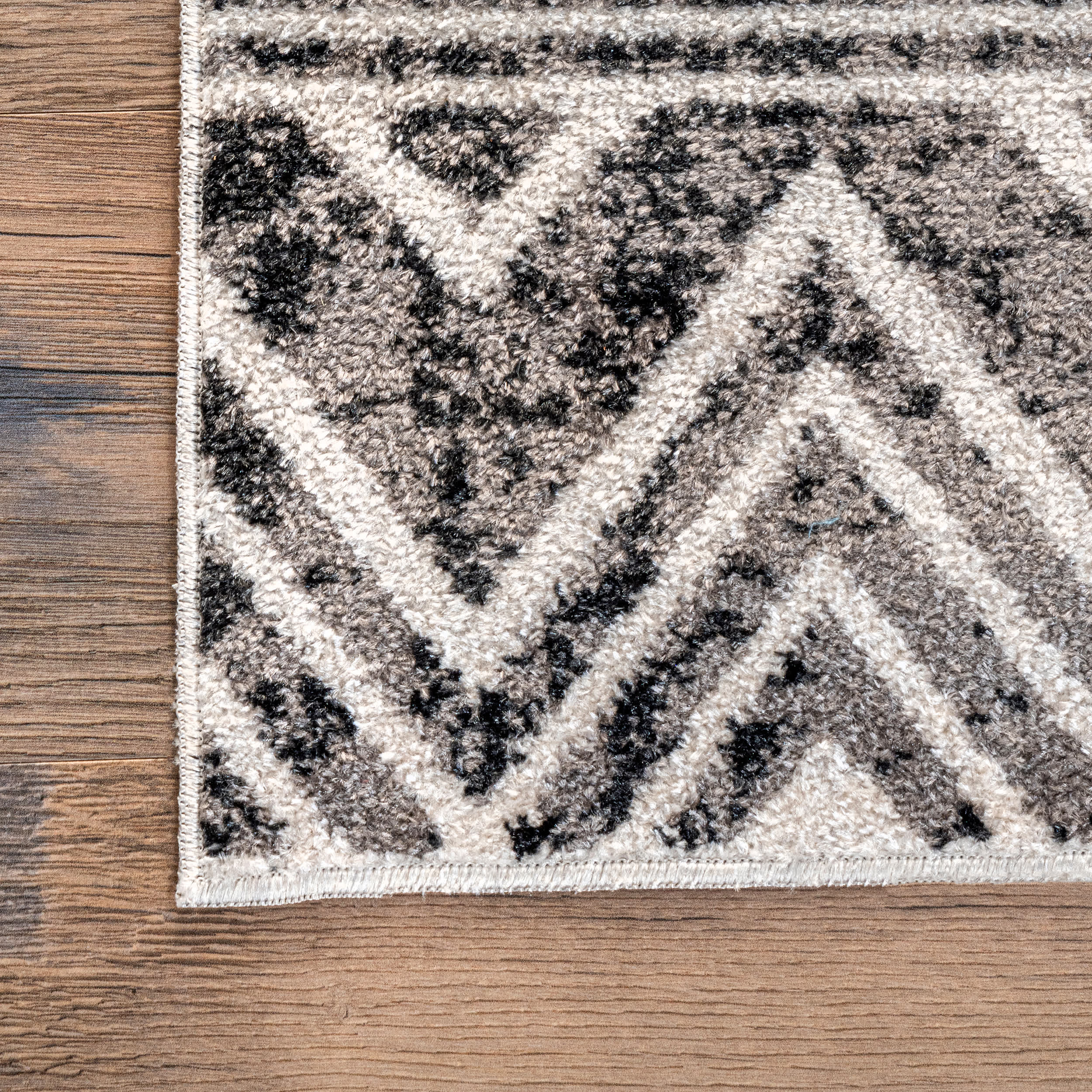 Lucci Machine Washable Aztec Area Rug - Image 5