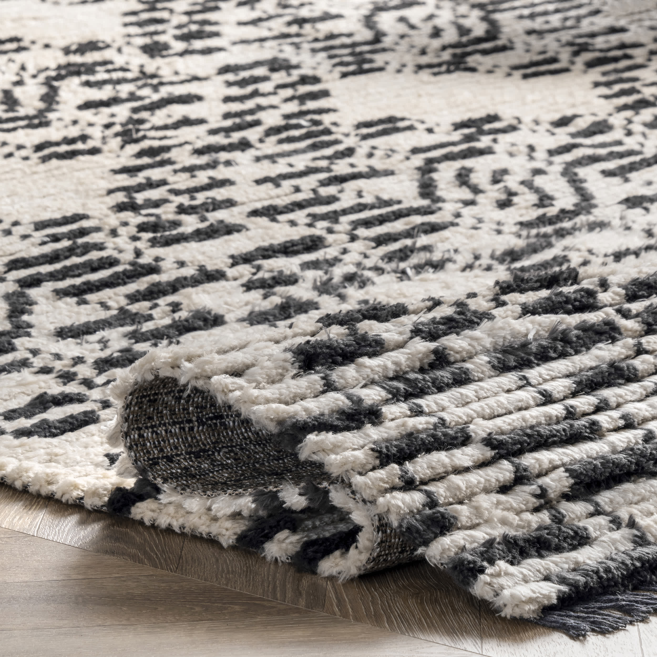 Celia Soft Shag Abstract Aztec Fringe Area Rug - Image 4