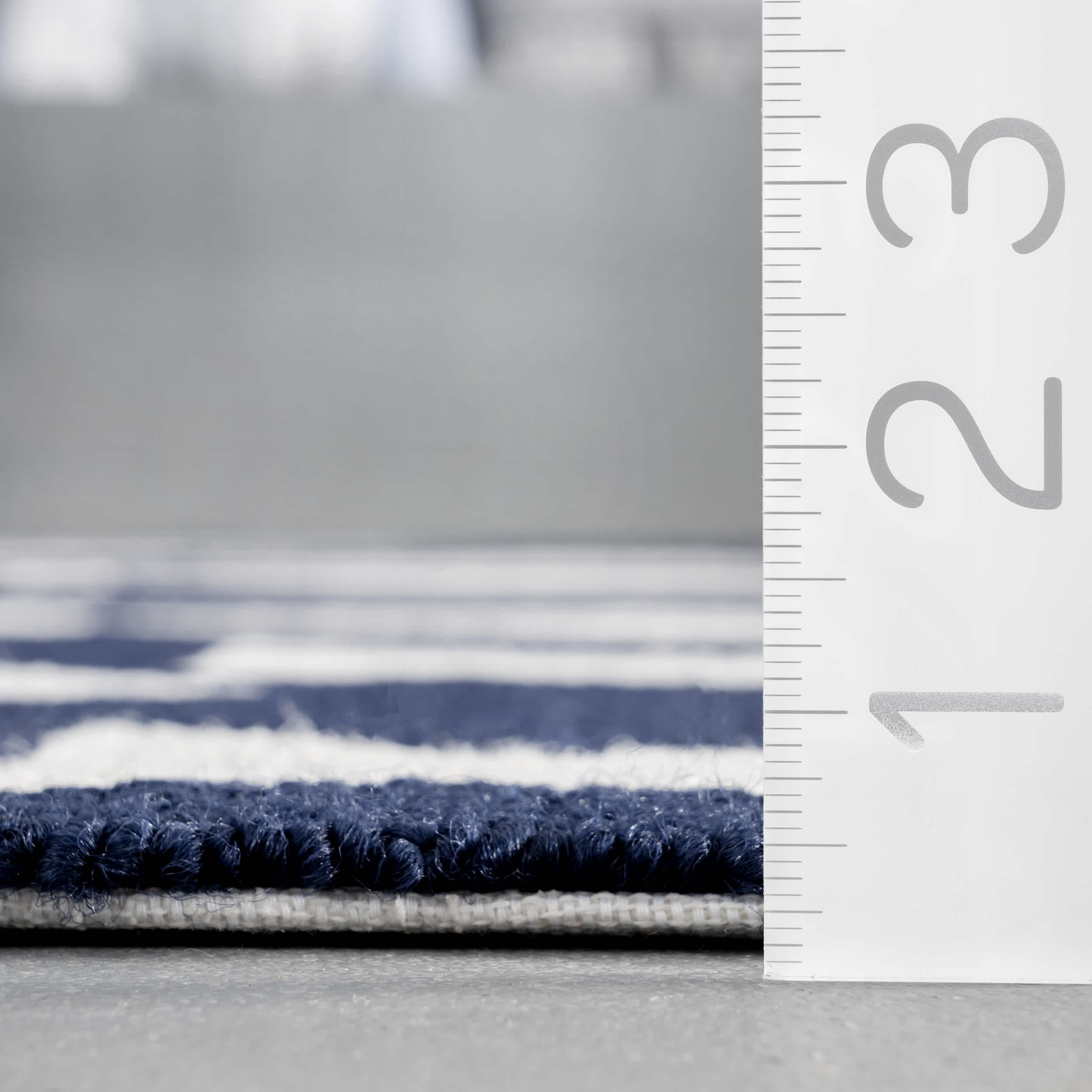 Vivienne Hand Hooked Indoor/Outdoor Area Rug - Image 3