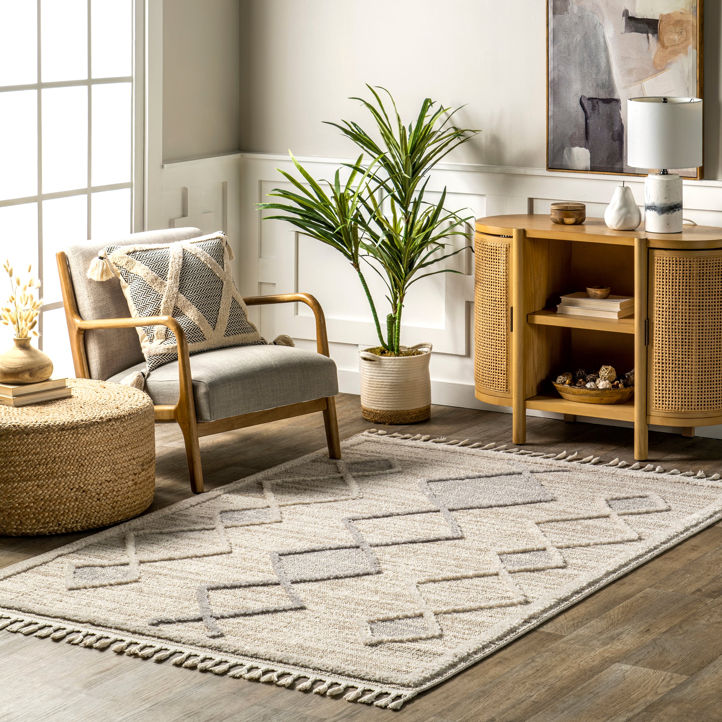Blanche Moroccan Lattice Tasseled Area Rug - Image 2