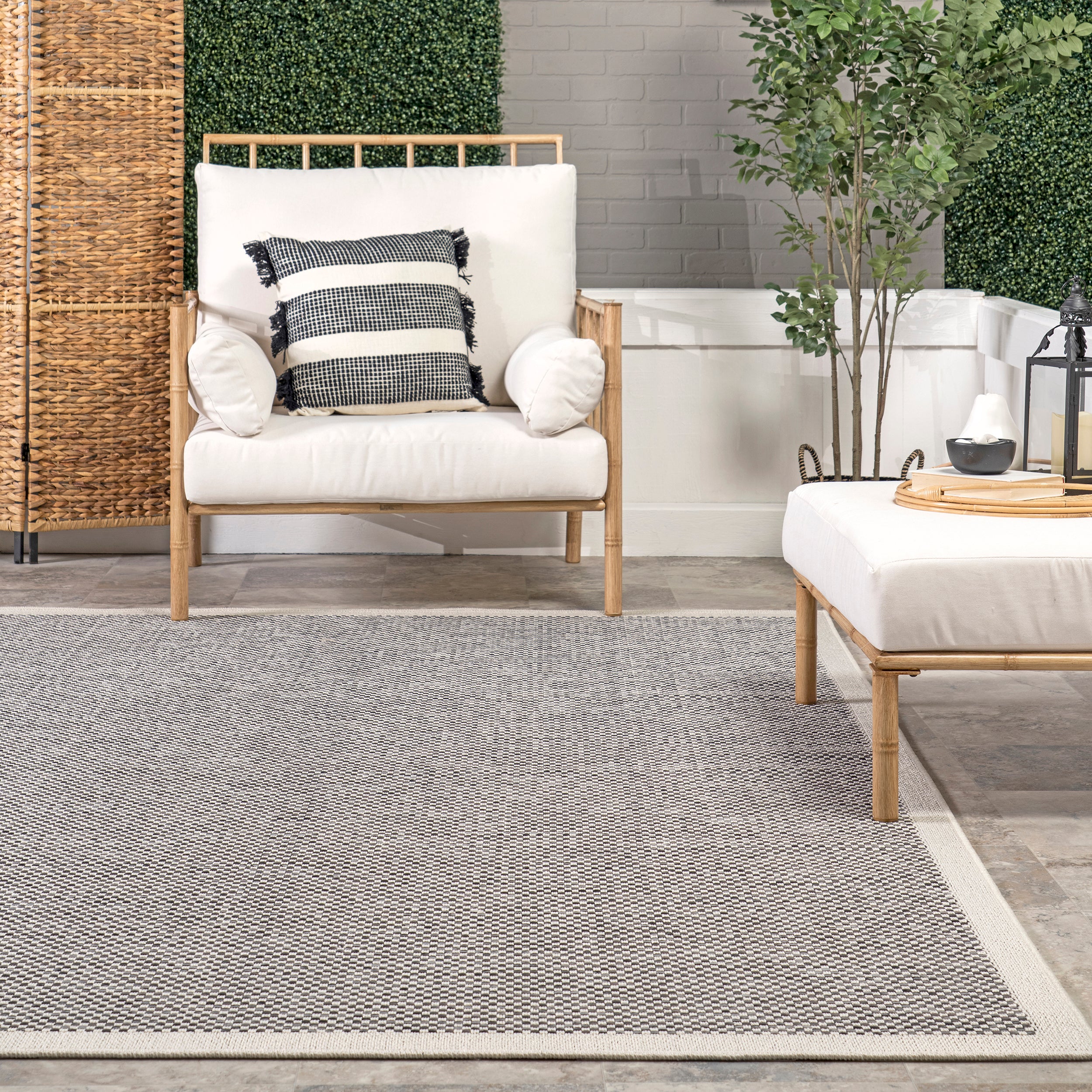 Linnea Contemporary Indoor/Outdoor Area Rug - Image 8