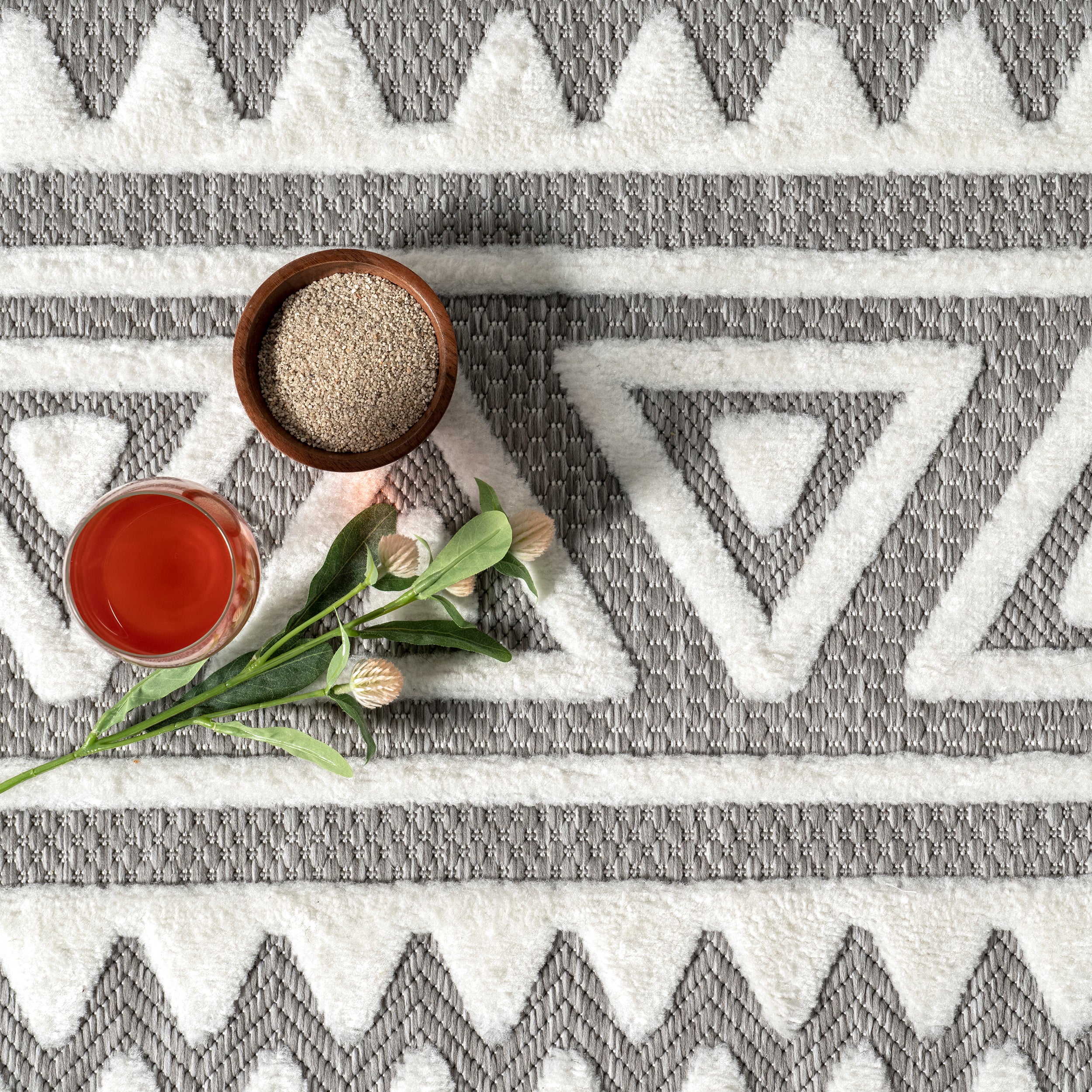 Lanelle Tribal Banded Indoor/Outdoor Area Rug - Image 6