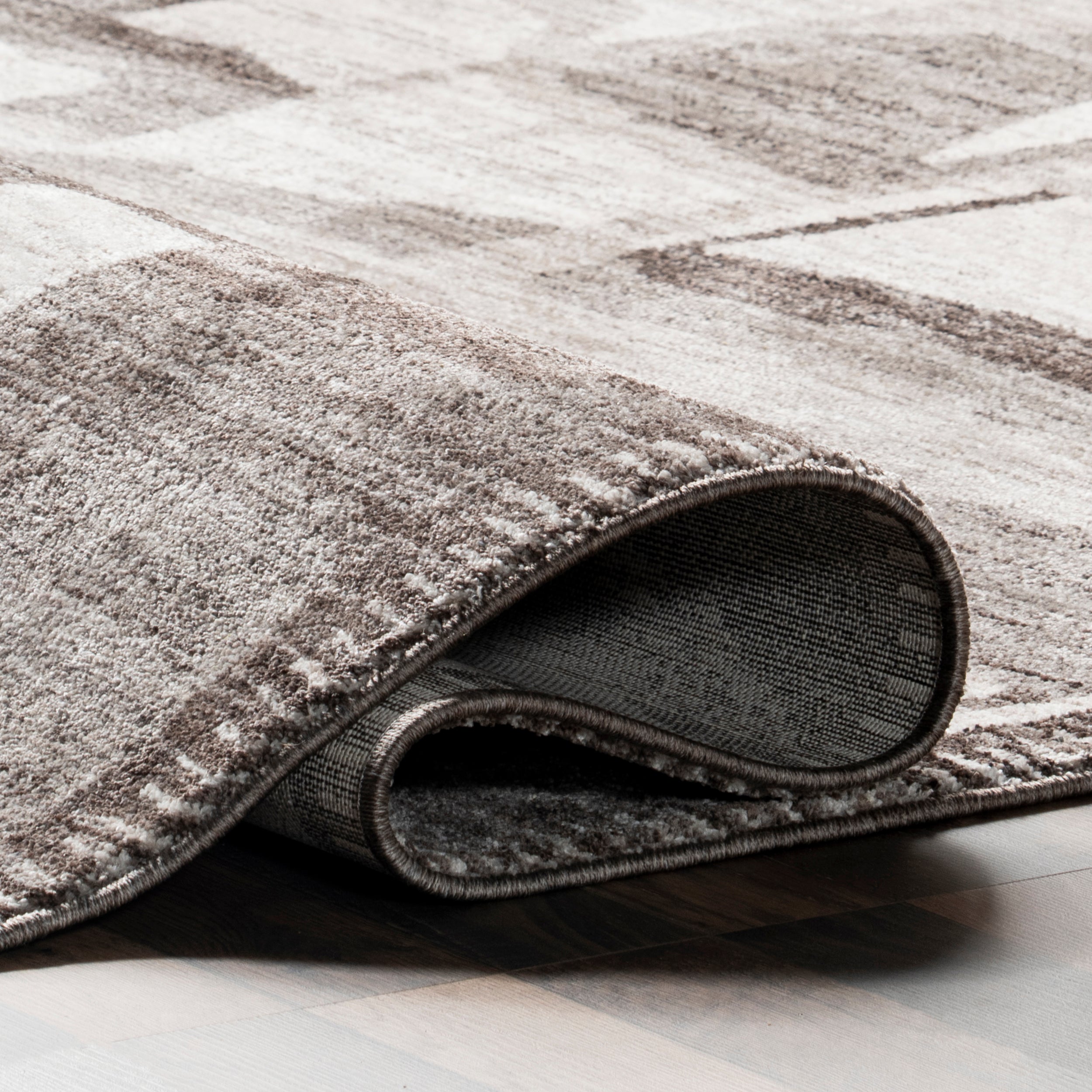 Chrissie Abstract Shapes Fringe Area Rug - Image 4