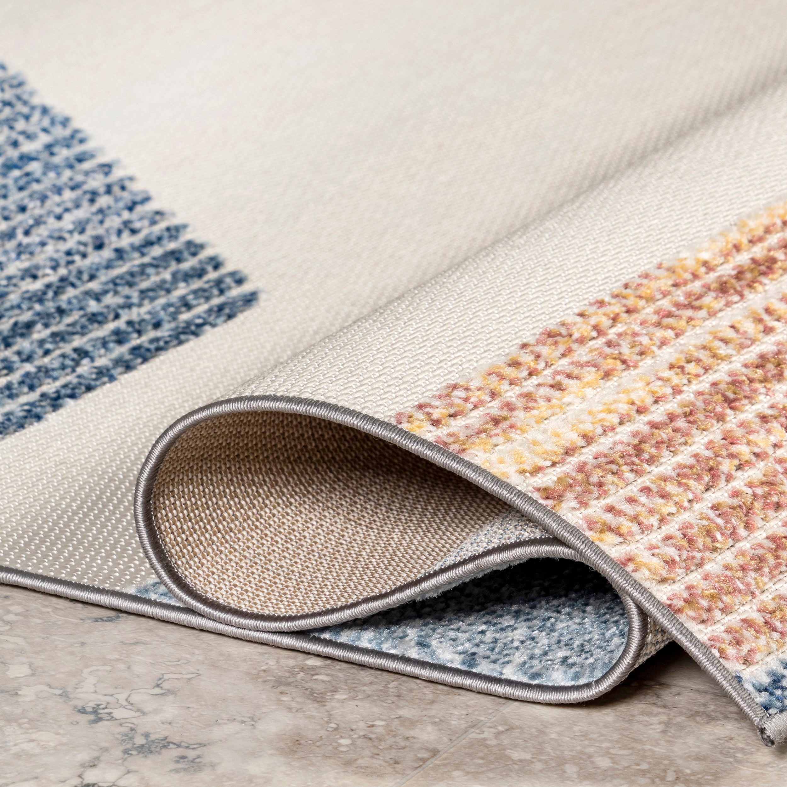 Oaklyn Contemporary Indoor/Outdoor Area Rug - Image 4