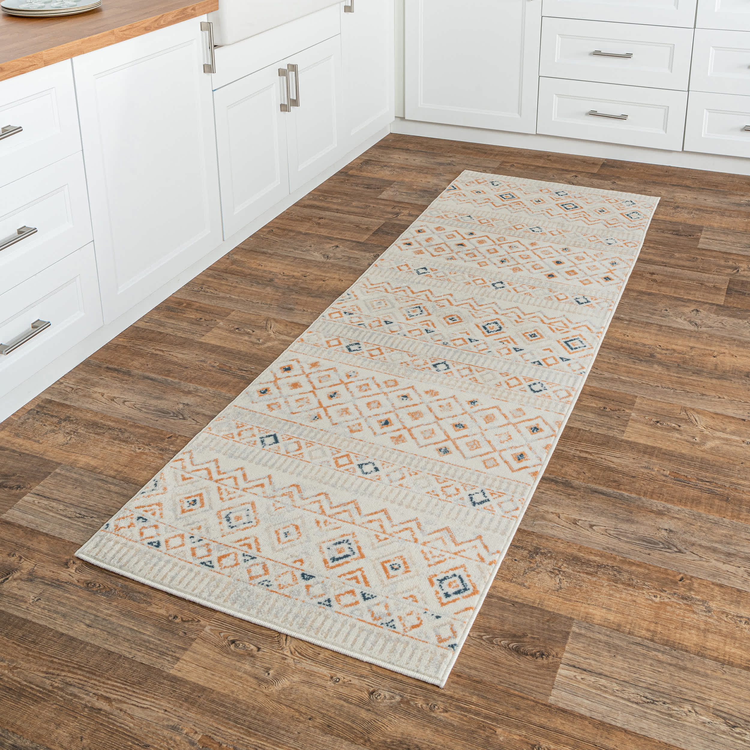 Sevanna Distressed Tribal Trellis Area Rug - Image 10