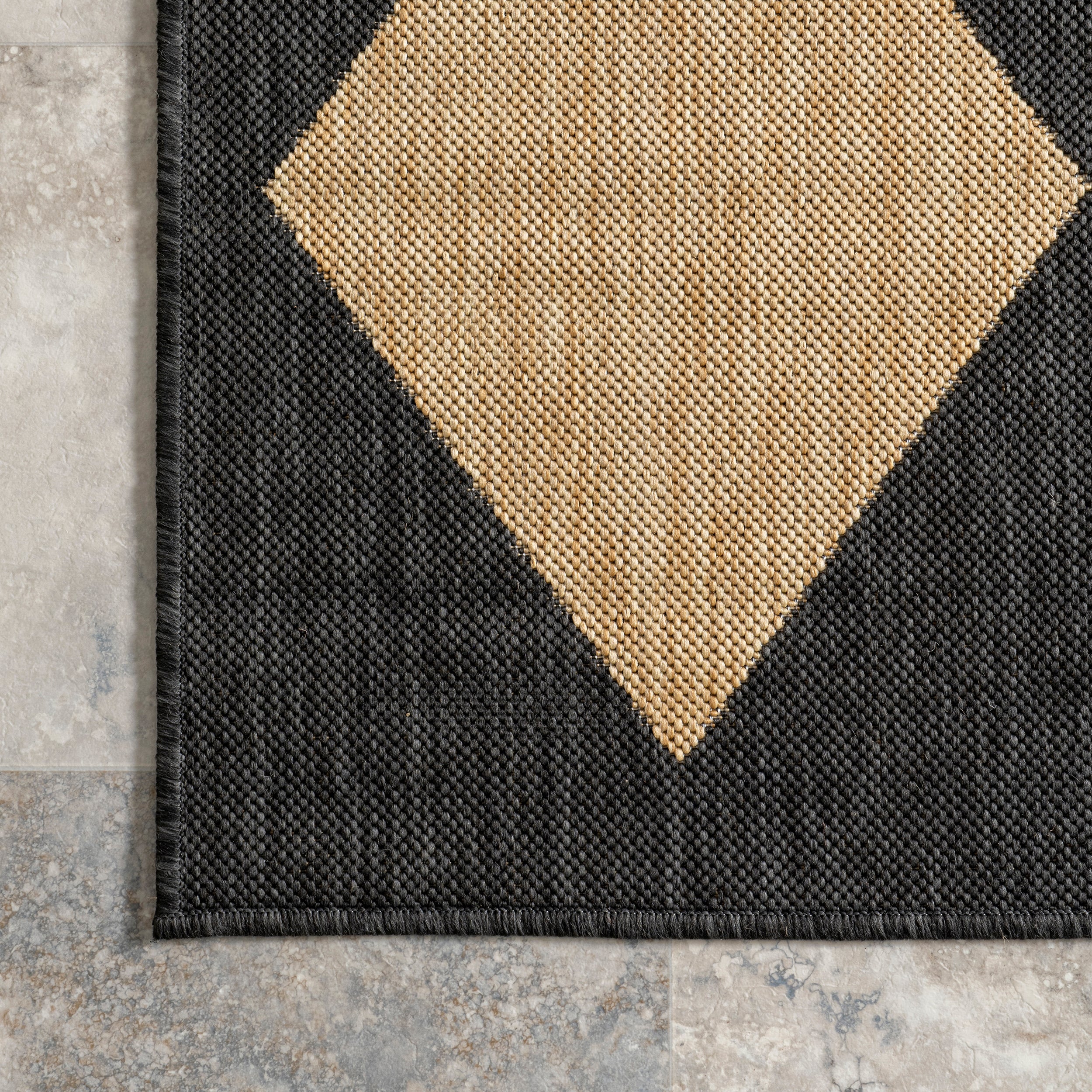 Sabina Diamond Trellis Indoor/Outdoor Area Rug - Image 15