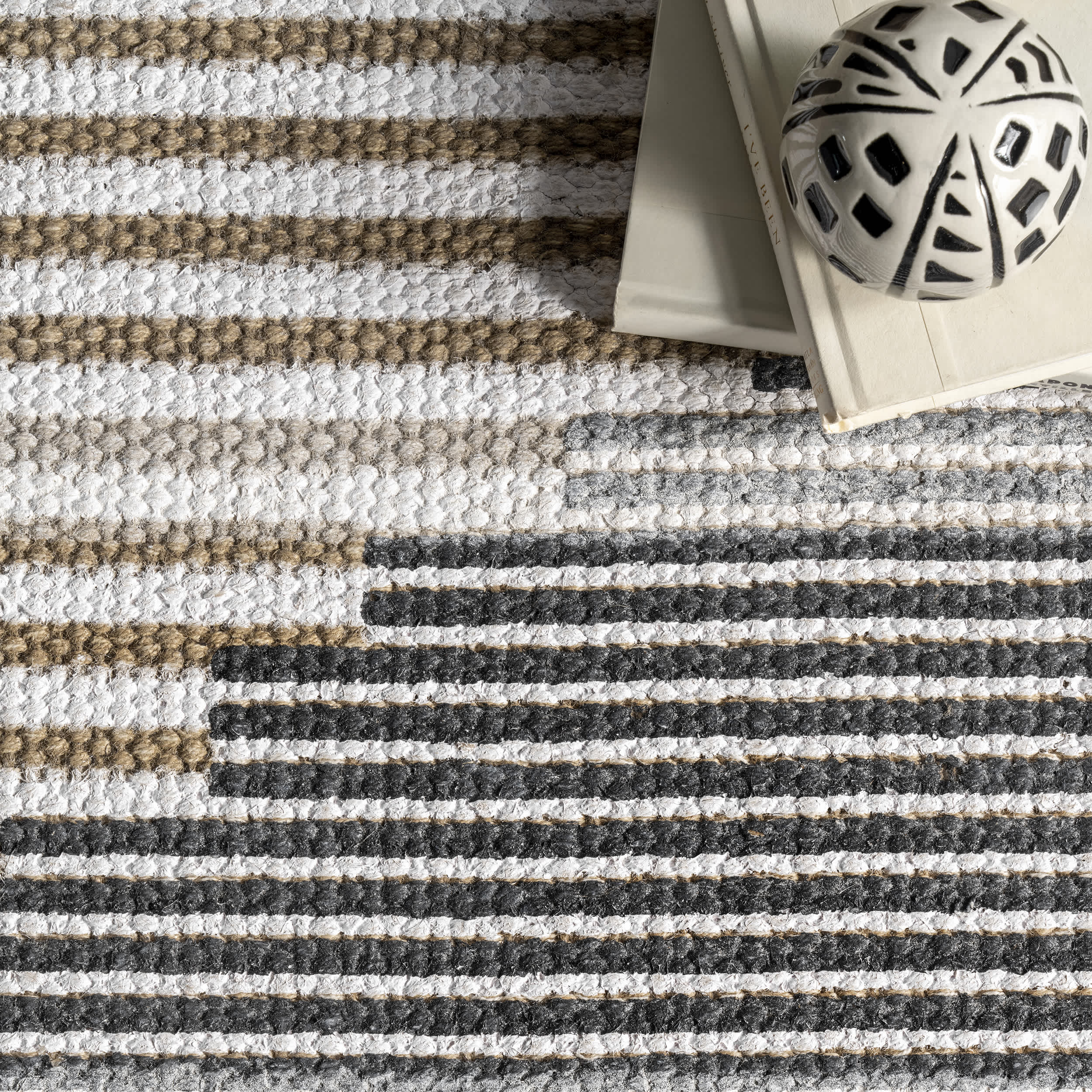 Vida Hand Woven Abstract Jute Tassel Area Rug - Image 6