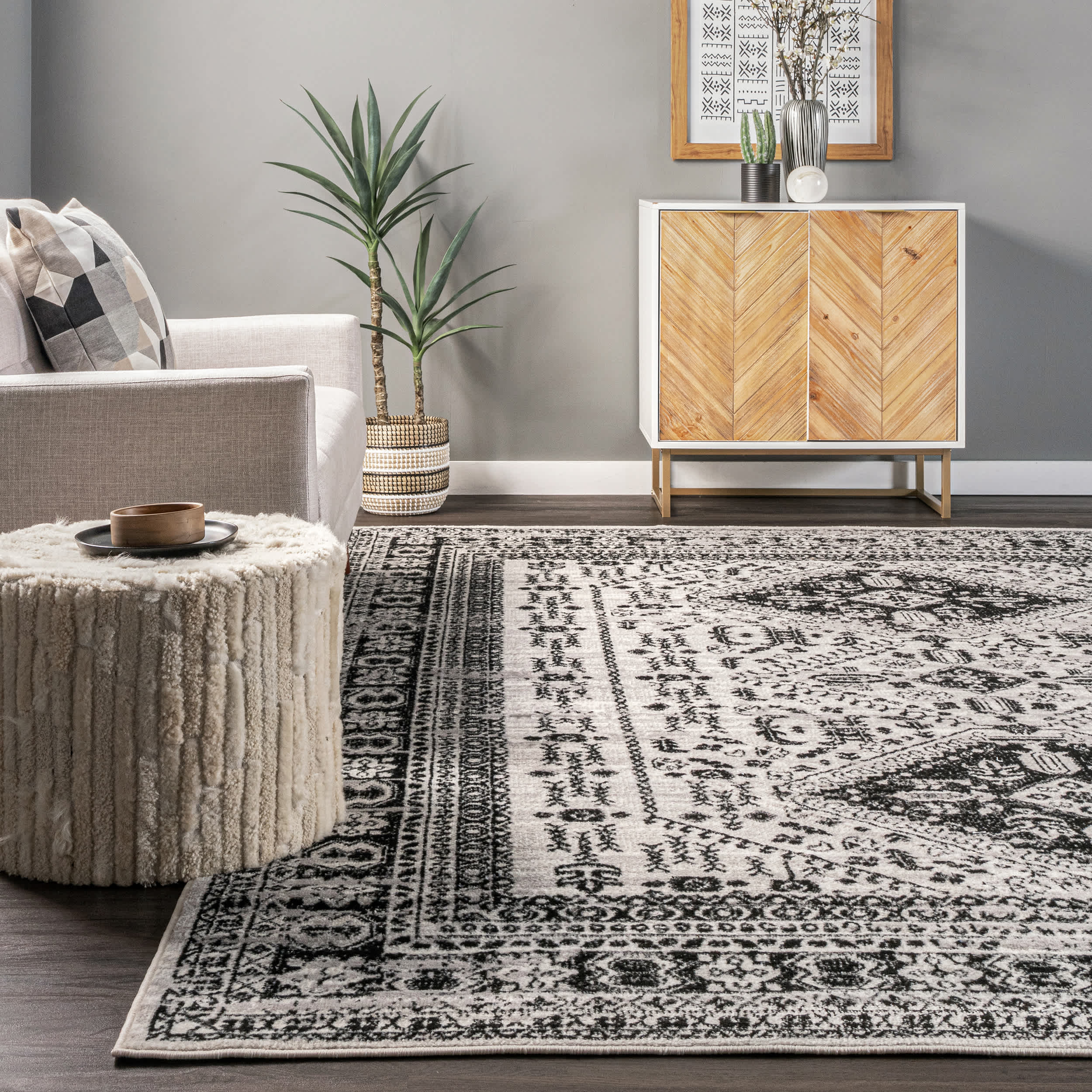 Emily Traditional Medallion Area Rug - Image 8