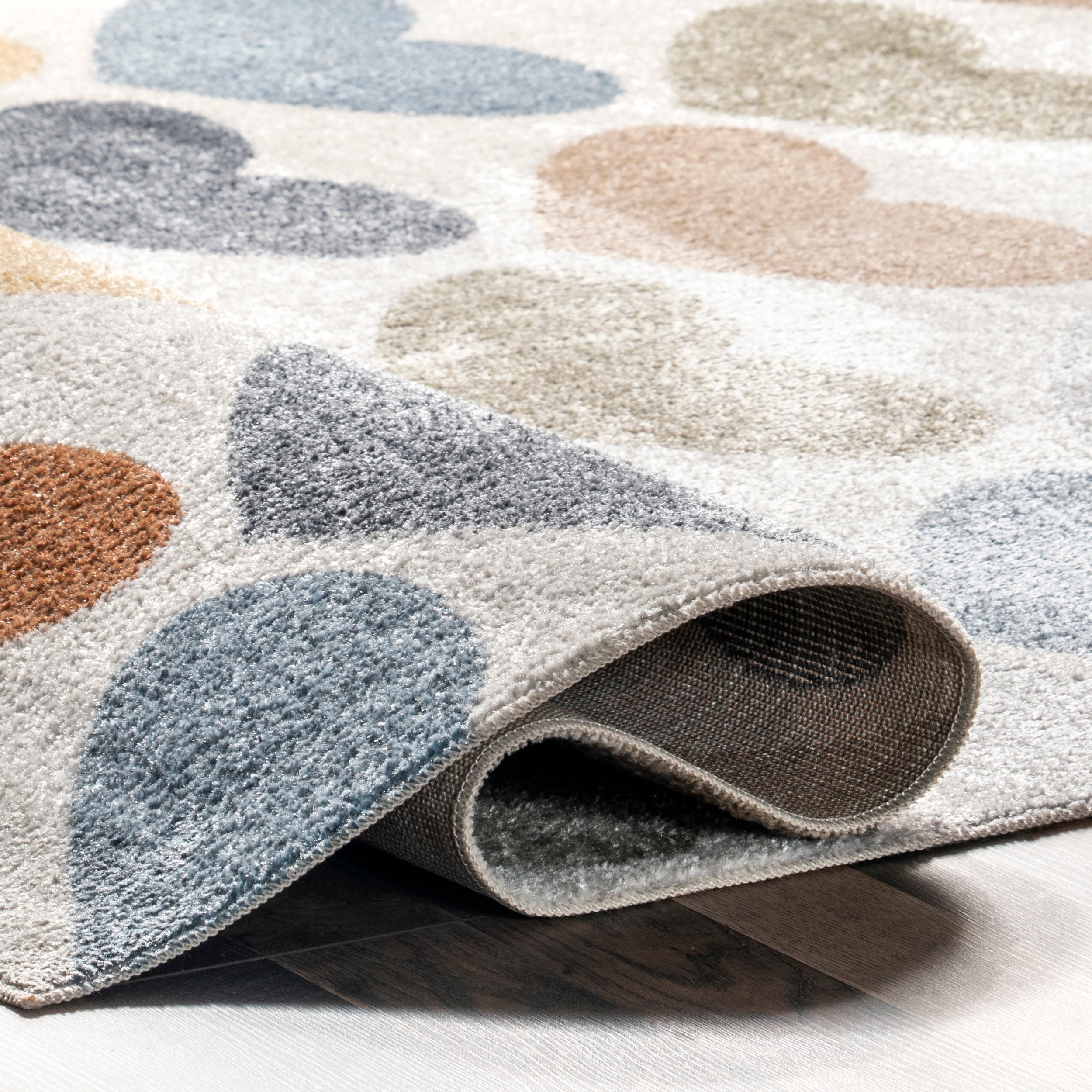 Neive Colorful Hearts Machine Washable Area Rug - Image 4