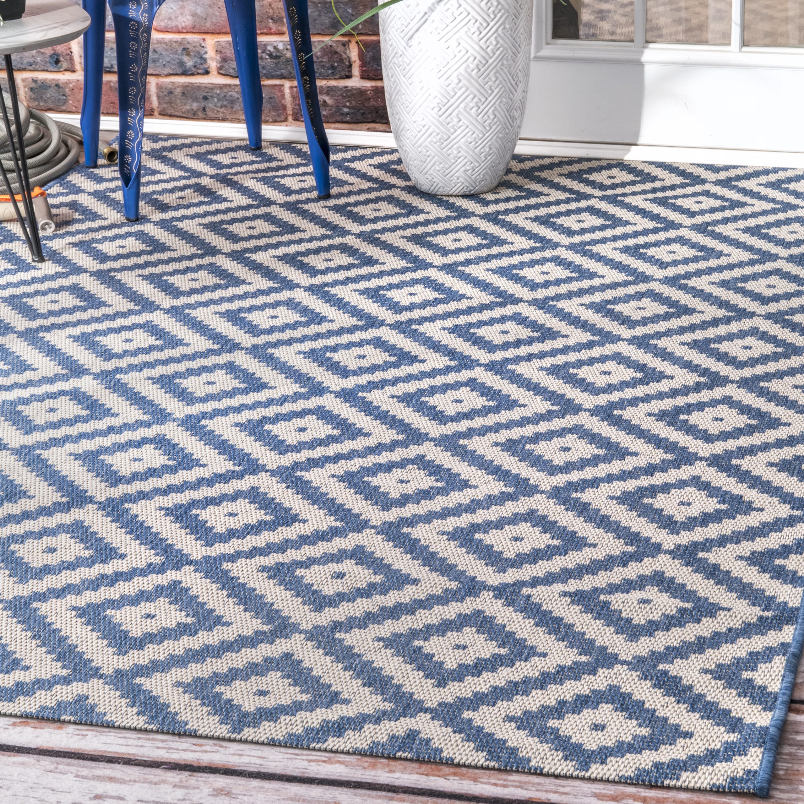 Marybelle Tribal Diamond Trellis Area Rug - Image 7