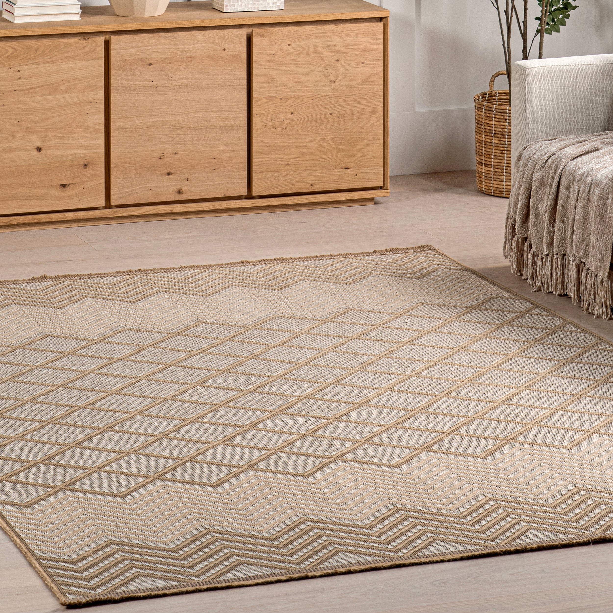 Eleanora Geometric Transitional Jute Area Rug - Image 9
