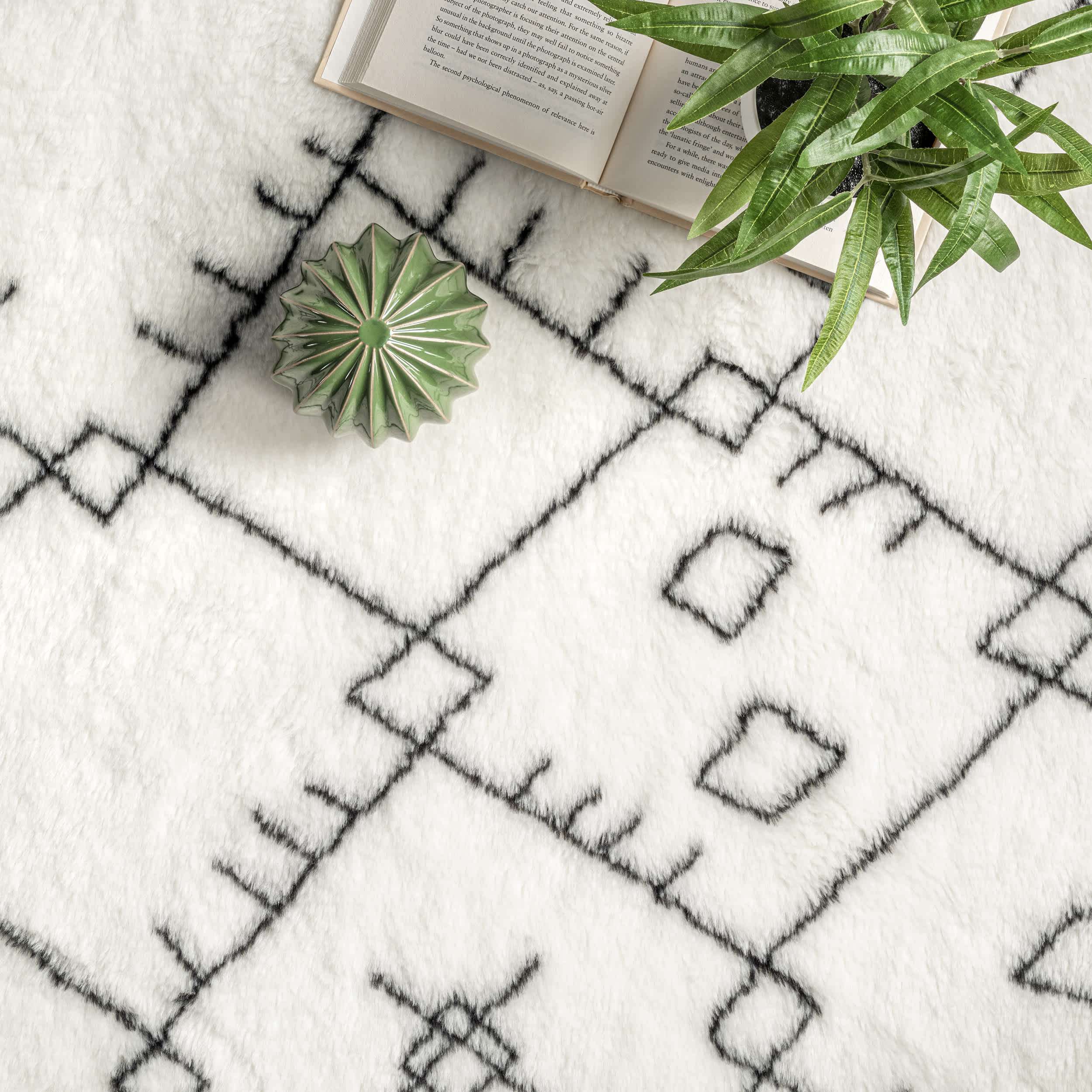 Tribal Striped Washable Shag Area Rug - Image 6