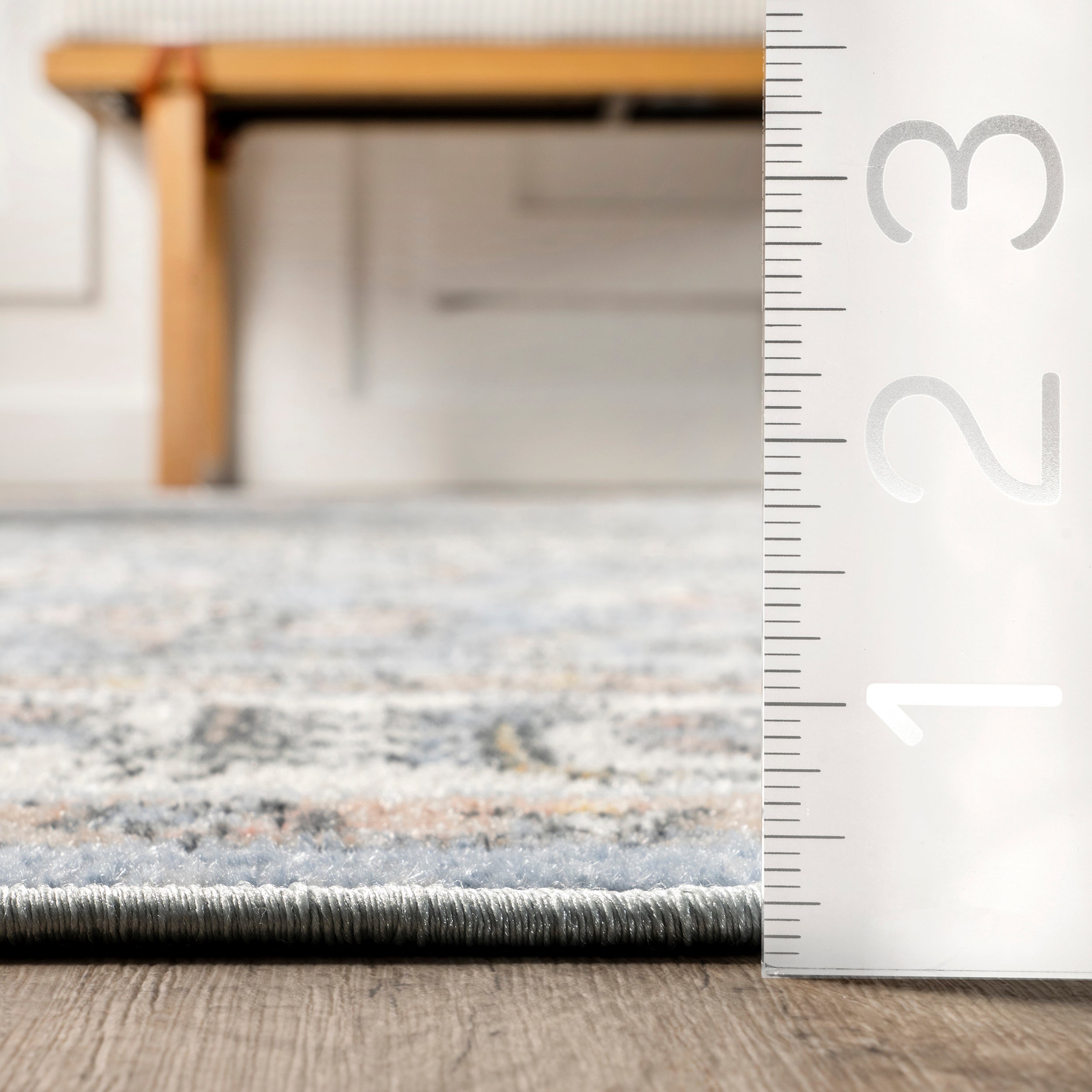 Valencia Traditional Persian Machine Washable Area Rug - Image 3