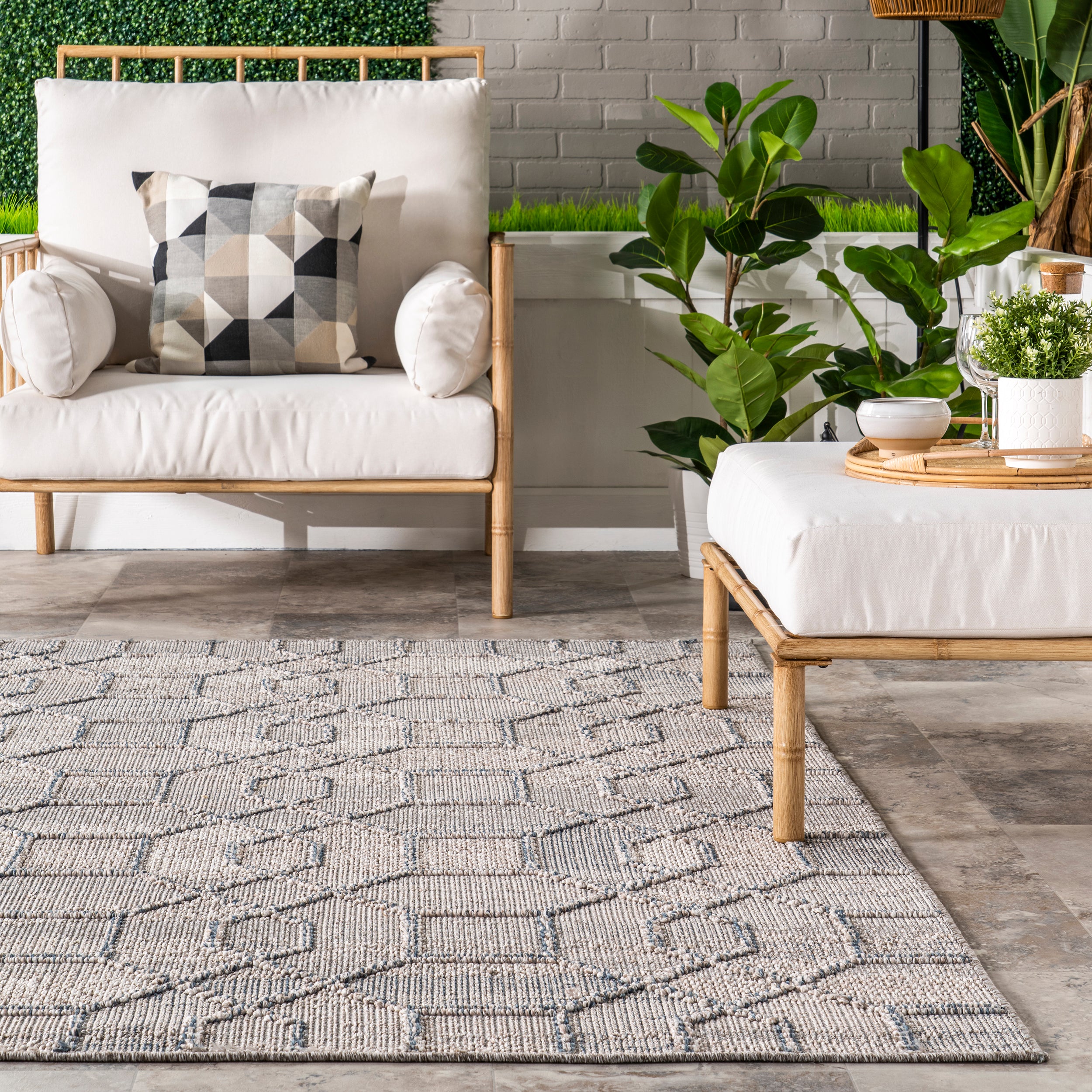 Sandee High-Low Chain Links Indoor/Outdoor Area Rug - Image 8