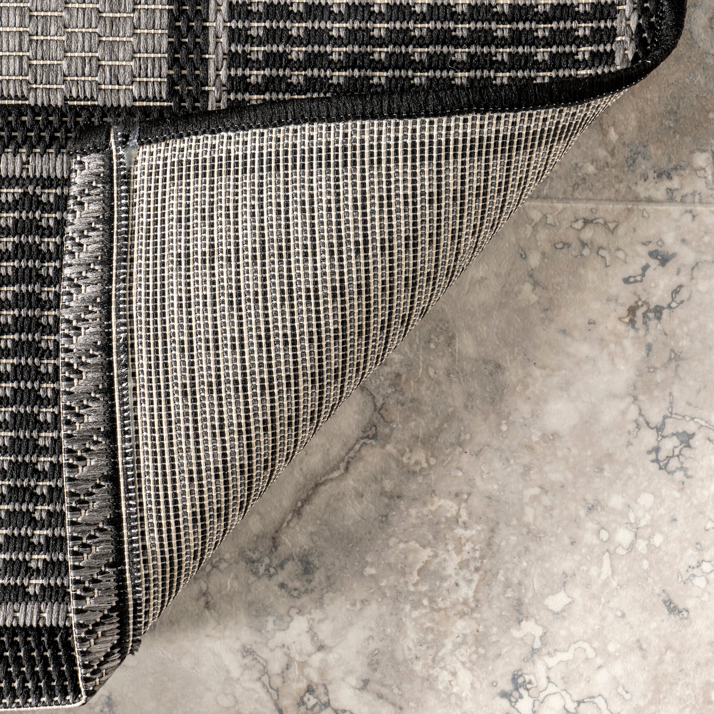 Gris Contemporary Indoor/Outdoor Area Rug - Image 7