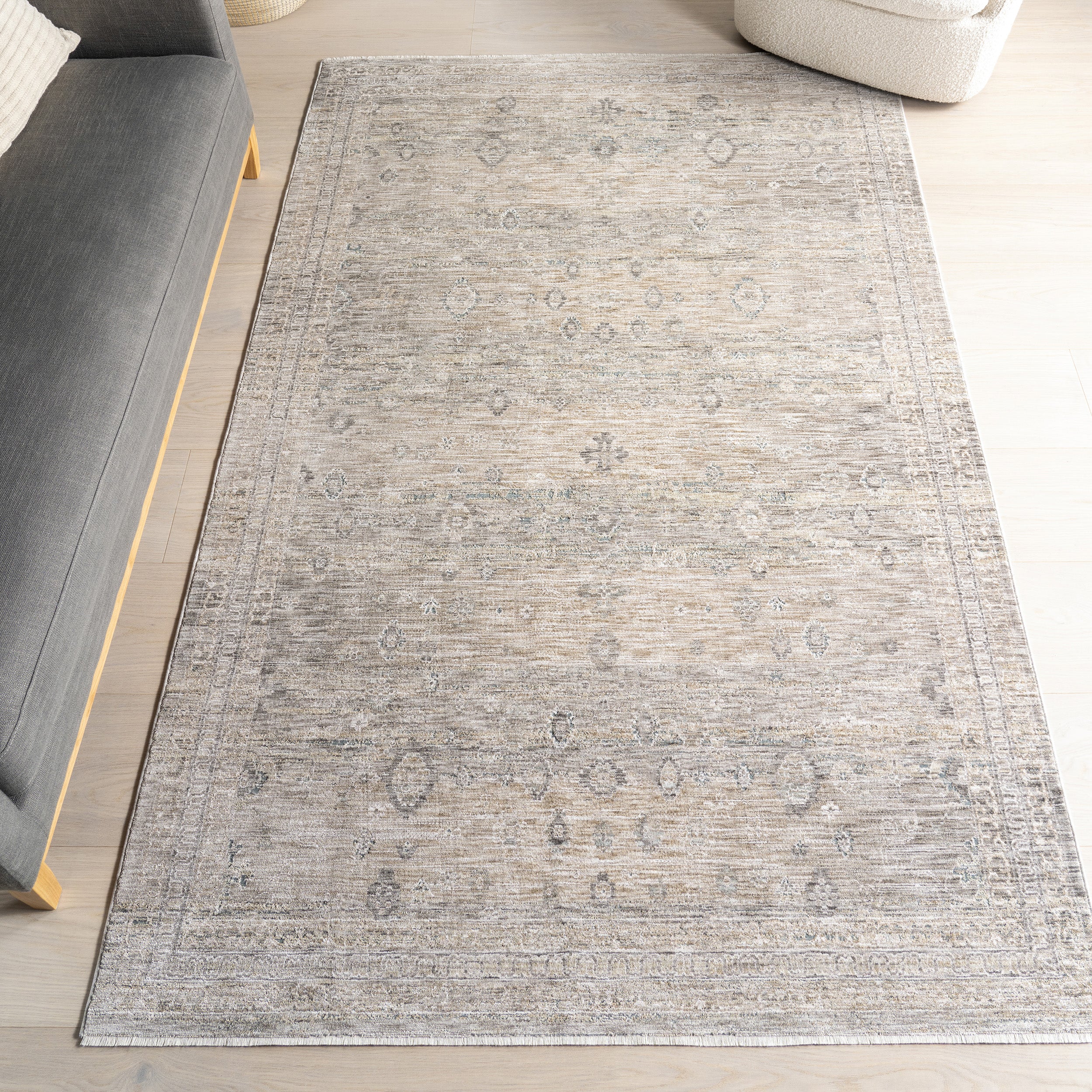 Ginebra Medallion Fringe Area Rug - Image 2