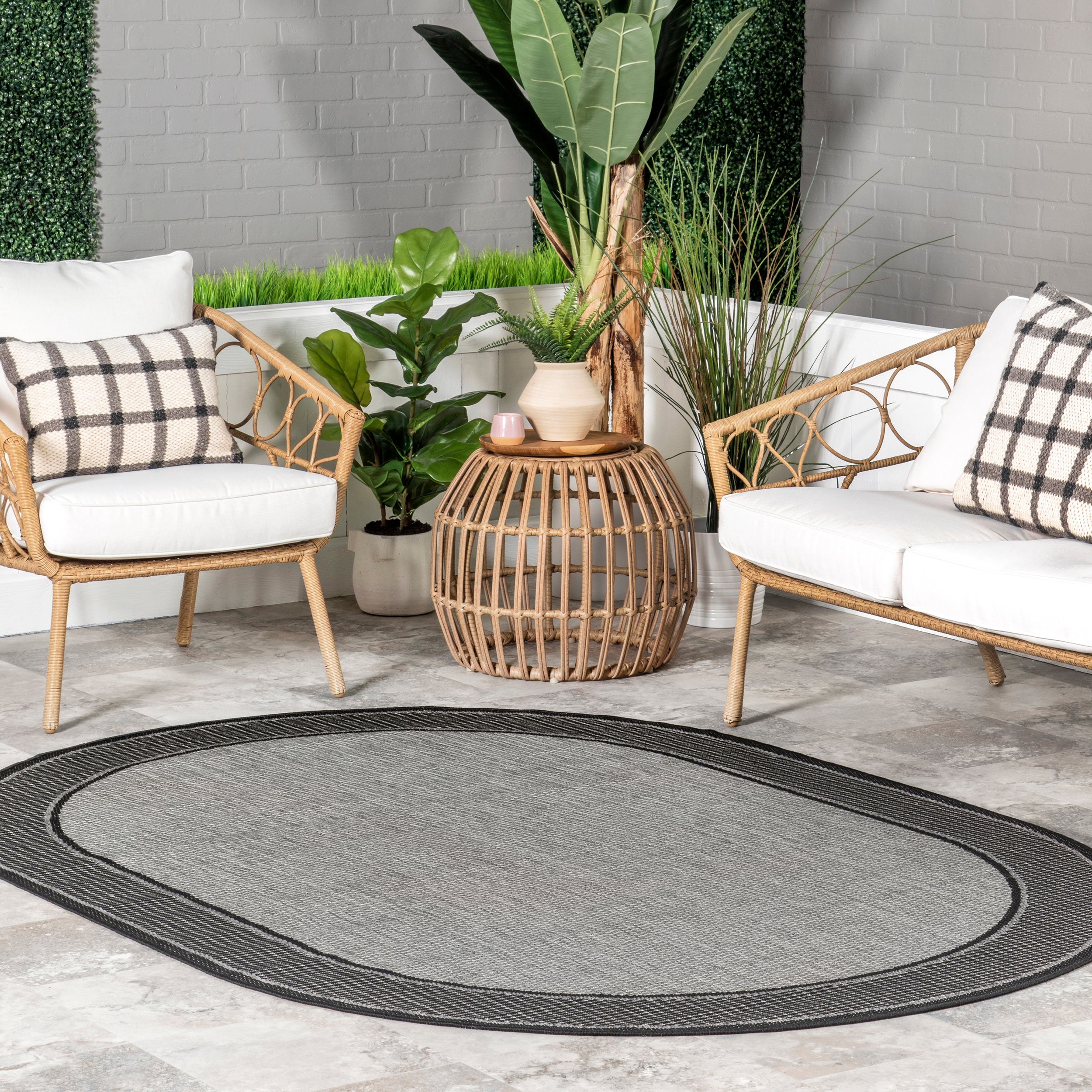 Gris Contemporary Indoor/Outdoor Area Rug - Image 10