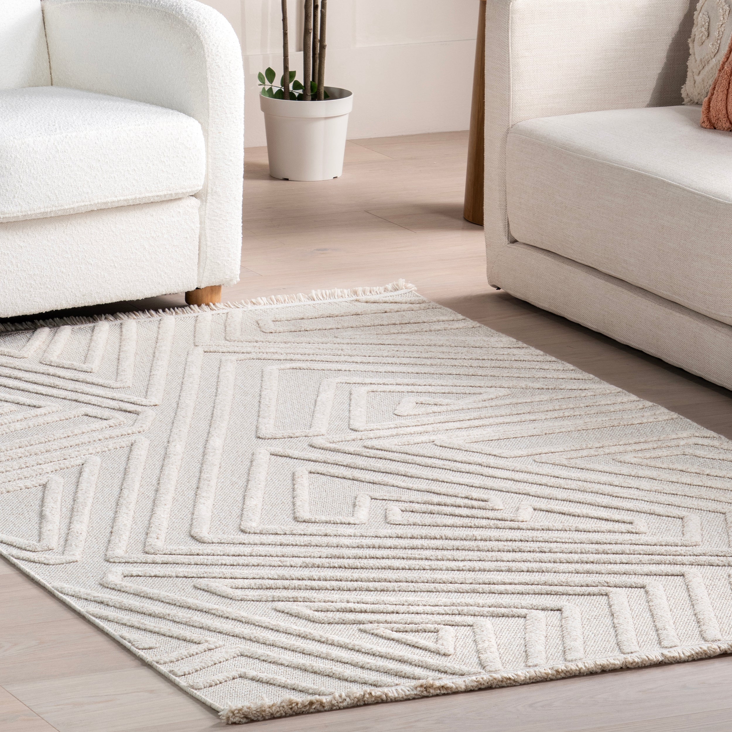 Isabeau Modern Geometric High-Low Fringe Area Rug - Image 9