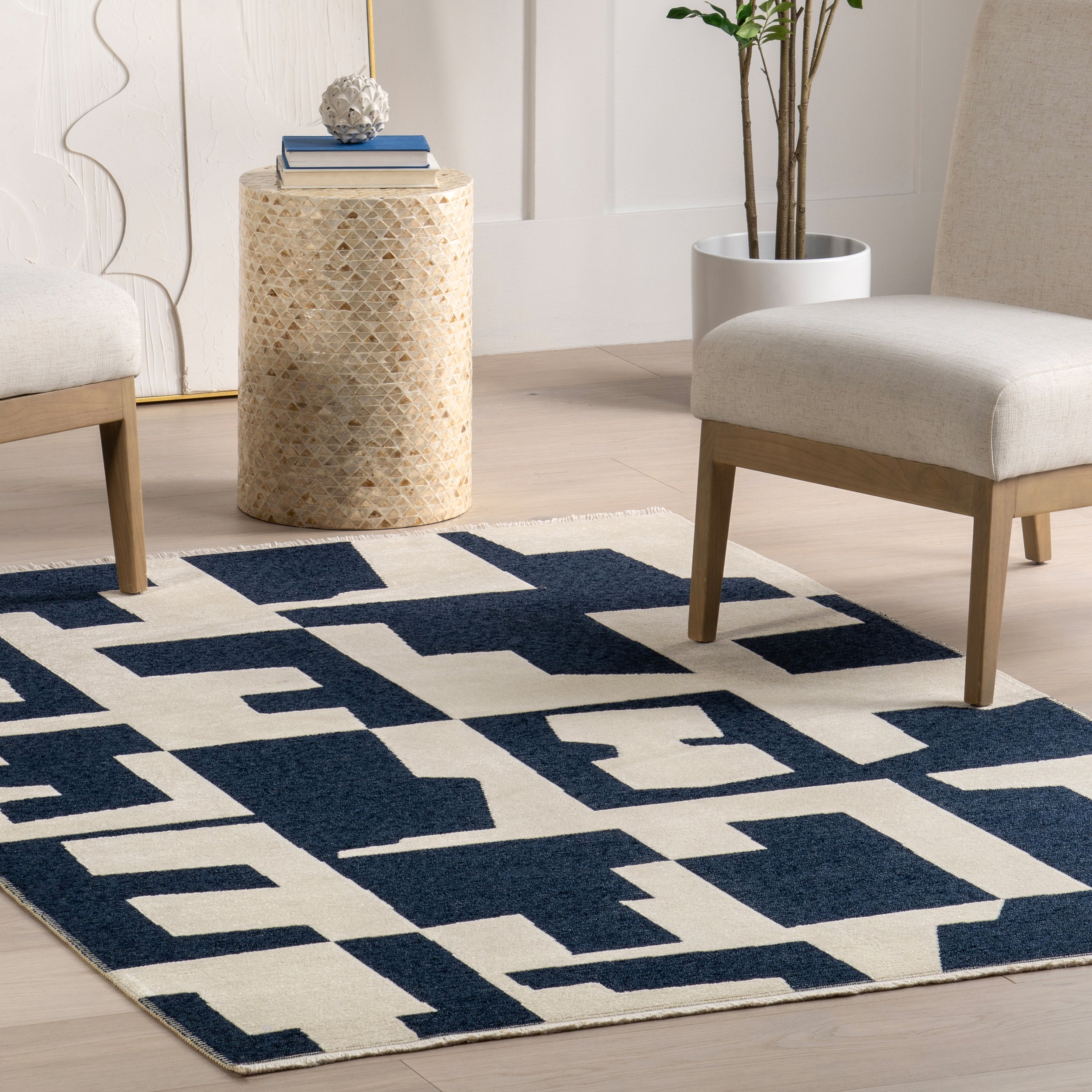 Viktoria Modern Abstract Reversible Machine Washable Area Rug - Image 9