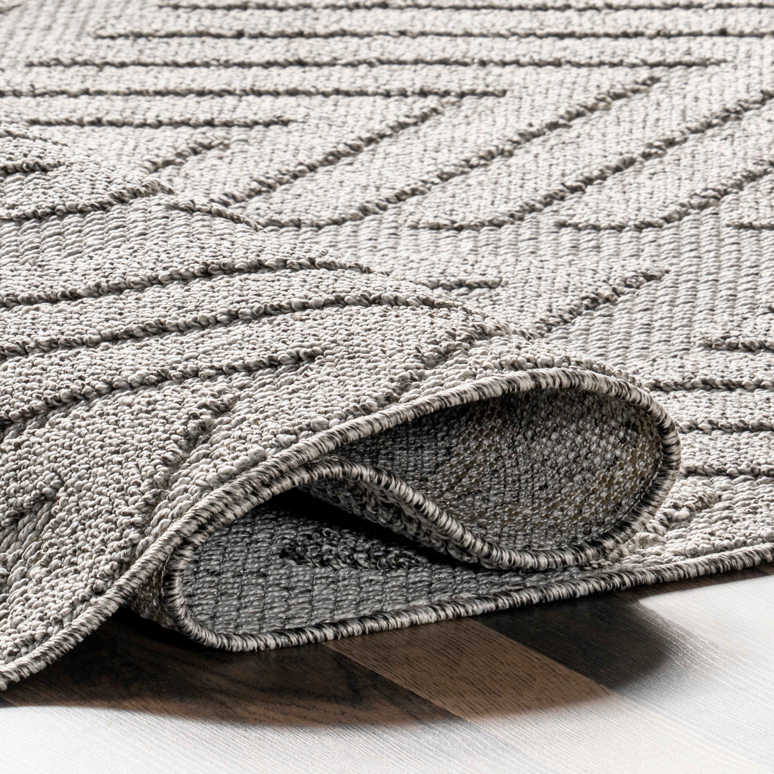 Lessie High-Low Geometric Indoor/Outdoor Area Rug - Image 4