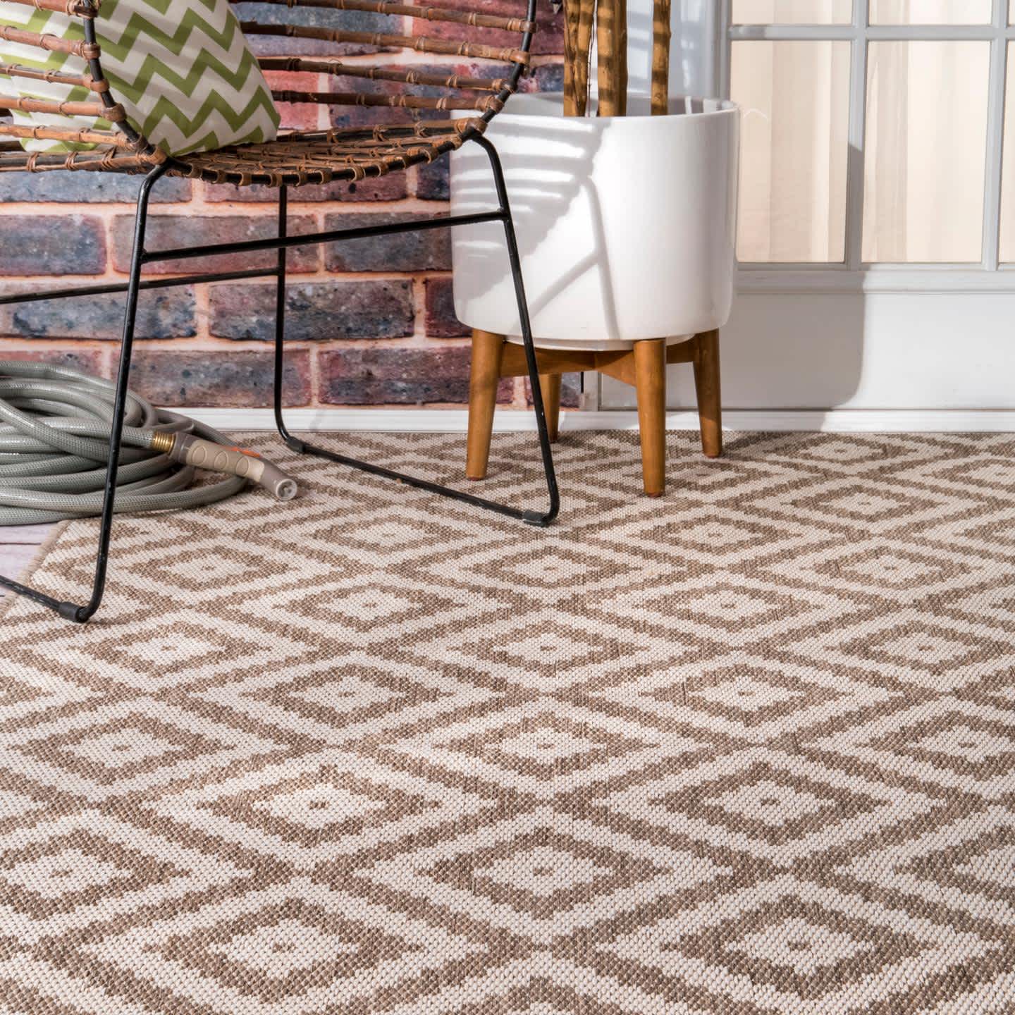 Marybelle Tribal Diamond Trellis Area Rug - Image 4