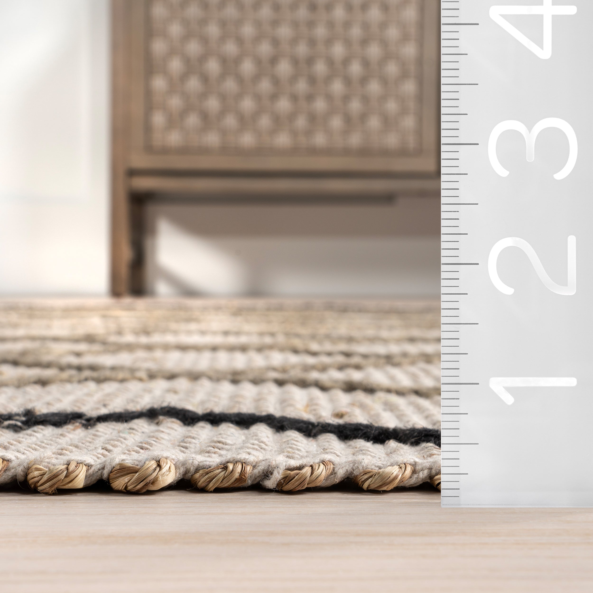 Asa Trellis Seagrass and Jute Blend Area Rug - Image 3