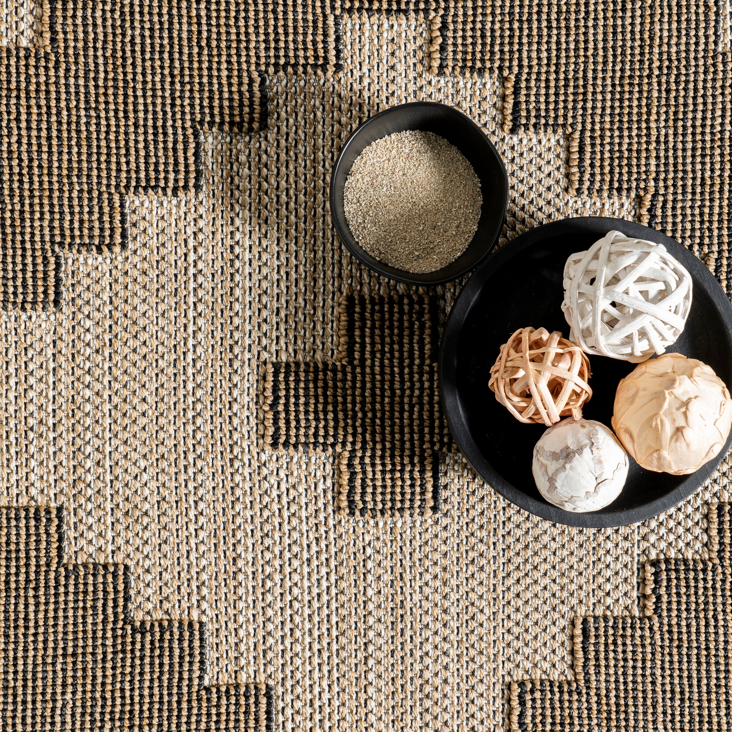 Teisha Tribal Diamond Indoor/Outdoor Area Rug - Image 6