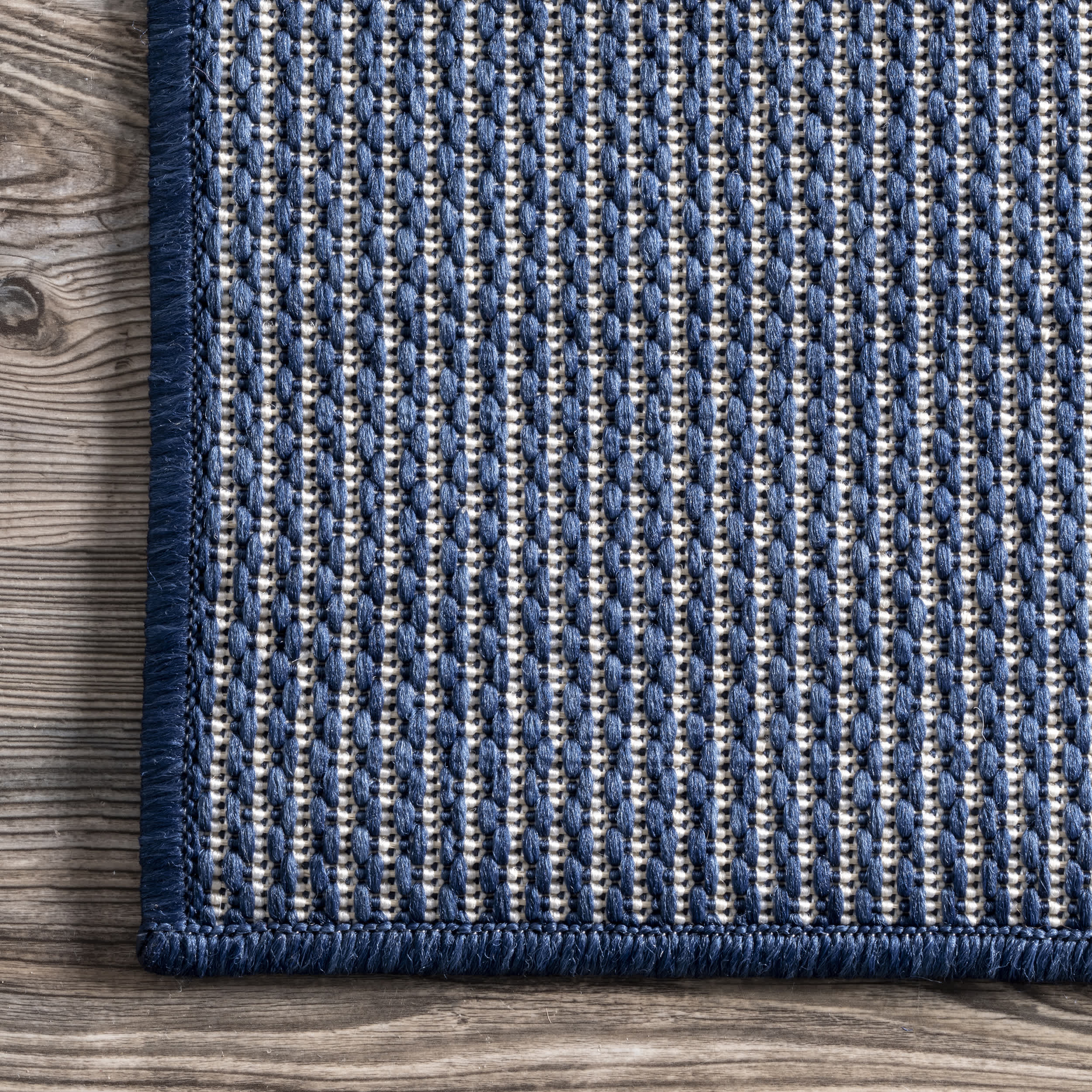 Hillary Geometric Tribal Indoor/Outdoor Area Rug - Image 5