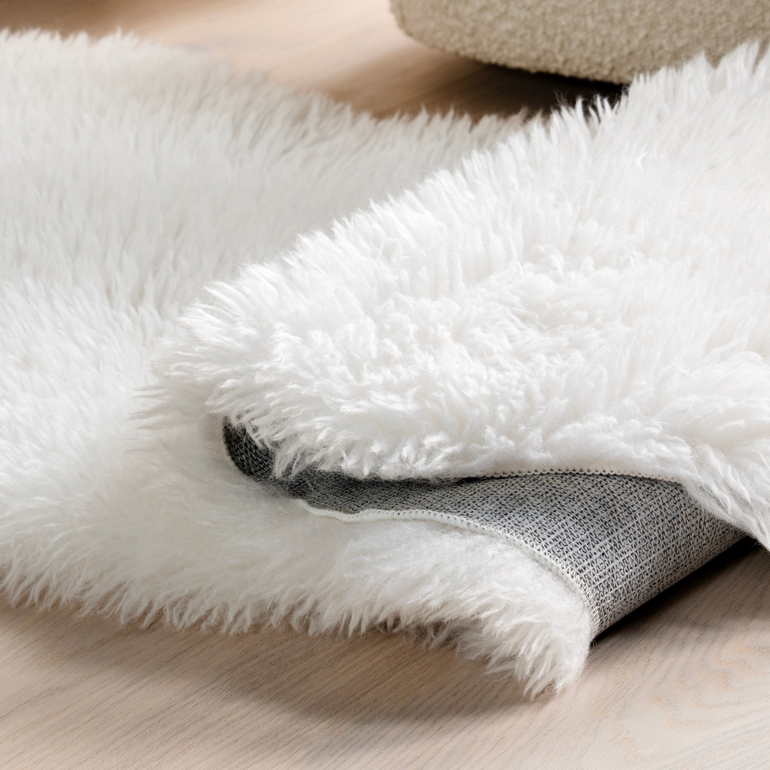 Salome Plush Faux Sheepskin Machine Washable Area Rug - Image 4